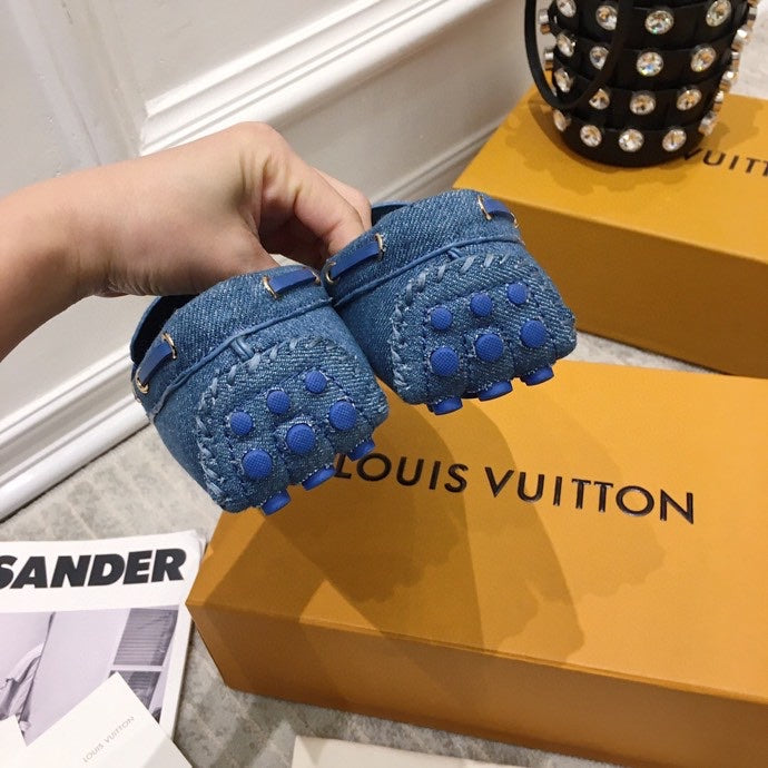 LOUIS VUITTON LV WOMEN'S DRIVER MOCCASIN IN BLUE MONOGRAM DENIM