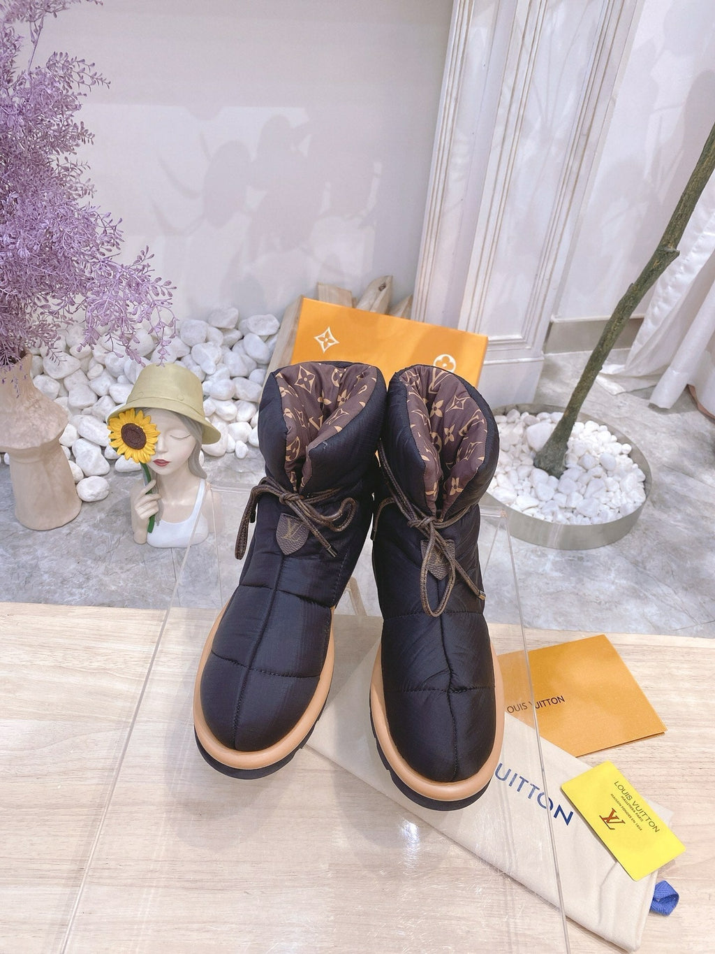 LOUIS VUITTON PILLOW COMFORT ANKLE BOOTS IN BLACK NYLON