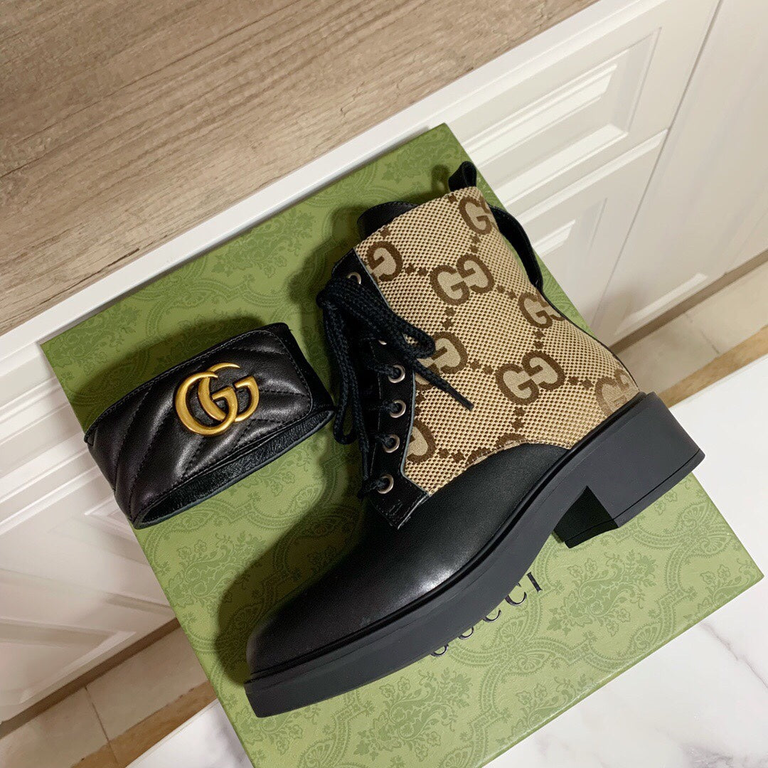 GUCCI LACE-UP ANKLE BOOTS WITH DOUBLE G BUCKLE IN BEIGE CANVAS AND BLACK SHEEPSKIN