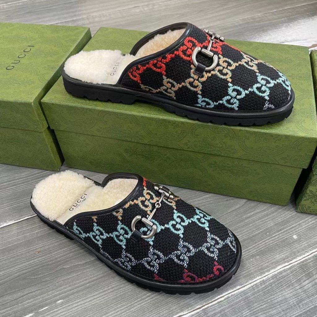 GUCCI SUPREME MULE IN COLORFUL CANVAS AND WOOL LINING