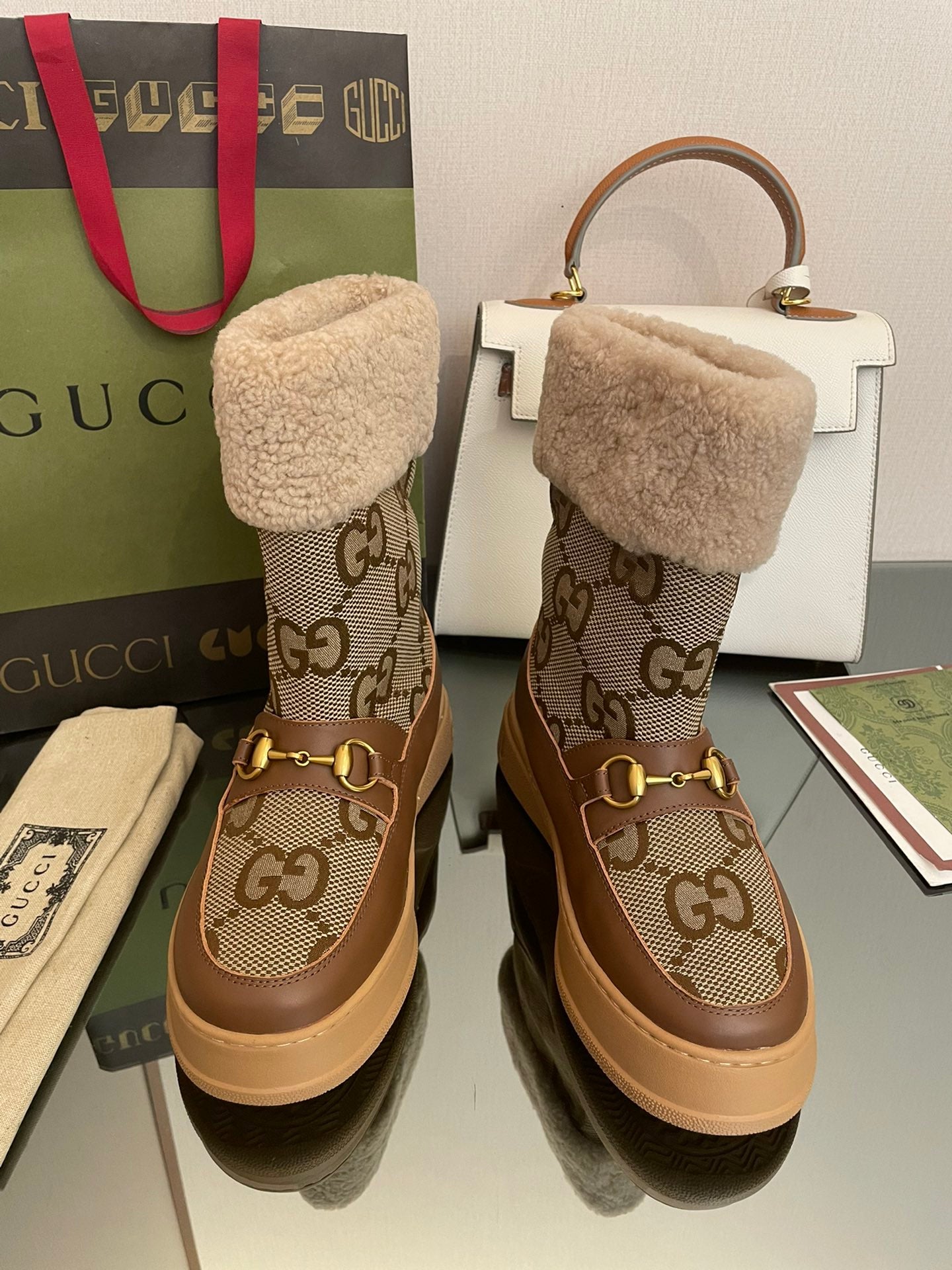 GUCCI HORSEBIT SNOW ANKLE BOOTS IN ECRU BEIGE MONOGRAM JACQUARD FABRIC MIX BROWN CALFSKIN AND LAMB WOOL LINING