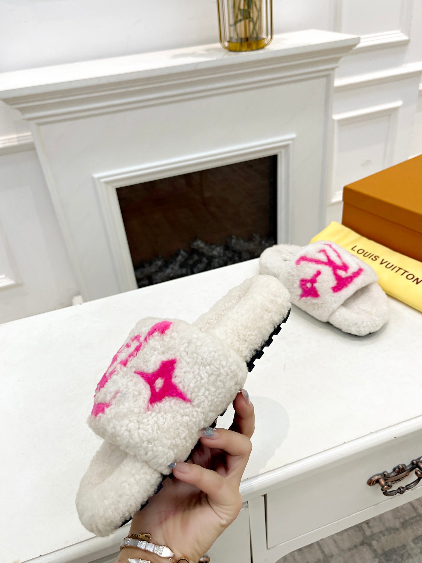 LOUIS VUITTON LV FLAT SLIPPER IN WHITE MIX BRIGHT PINK SHEARLING