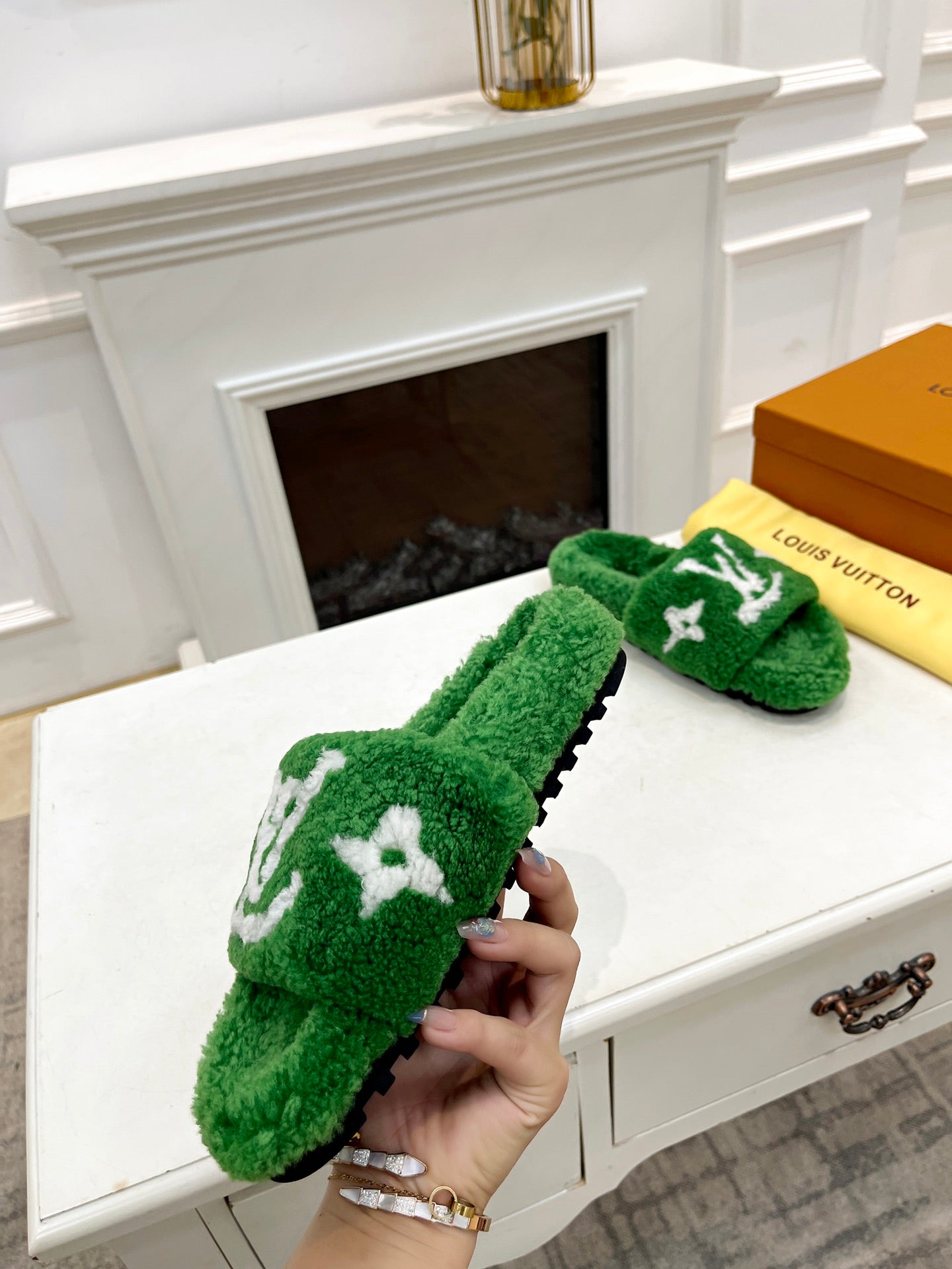 LOUIS VUITTON LV FLAT SLIPPER IN EMERALD GREEN MIX WHITE SHEARLING