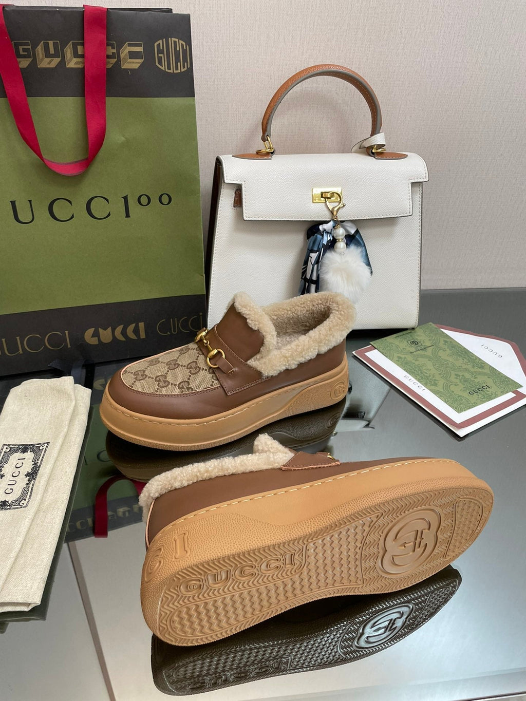 GUCCI LOAFER IN PEANUT BROWN JACQUARD AND CHOCOLATE BROWN CALFSKIN WITH BEIGE WOOL LINING