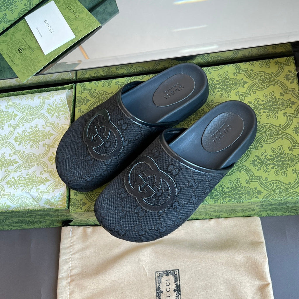 GUCCI INTERLOCKING G MULE IN BLACK MONOGRAM CANVAS AND LEATHER