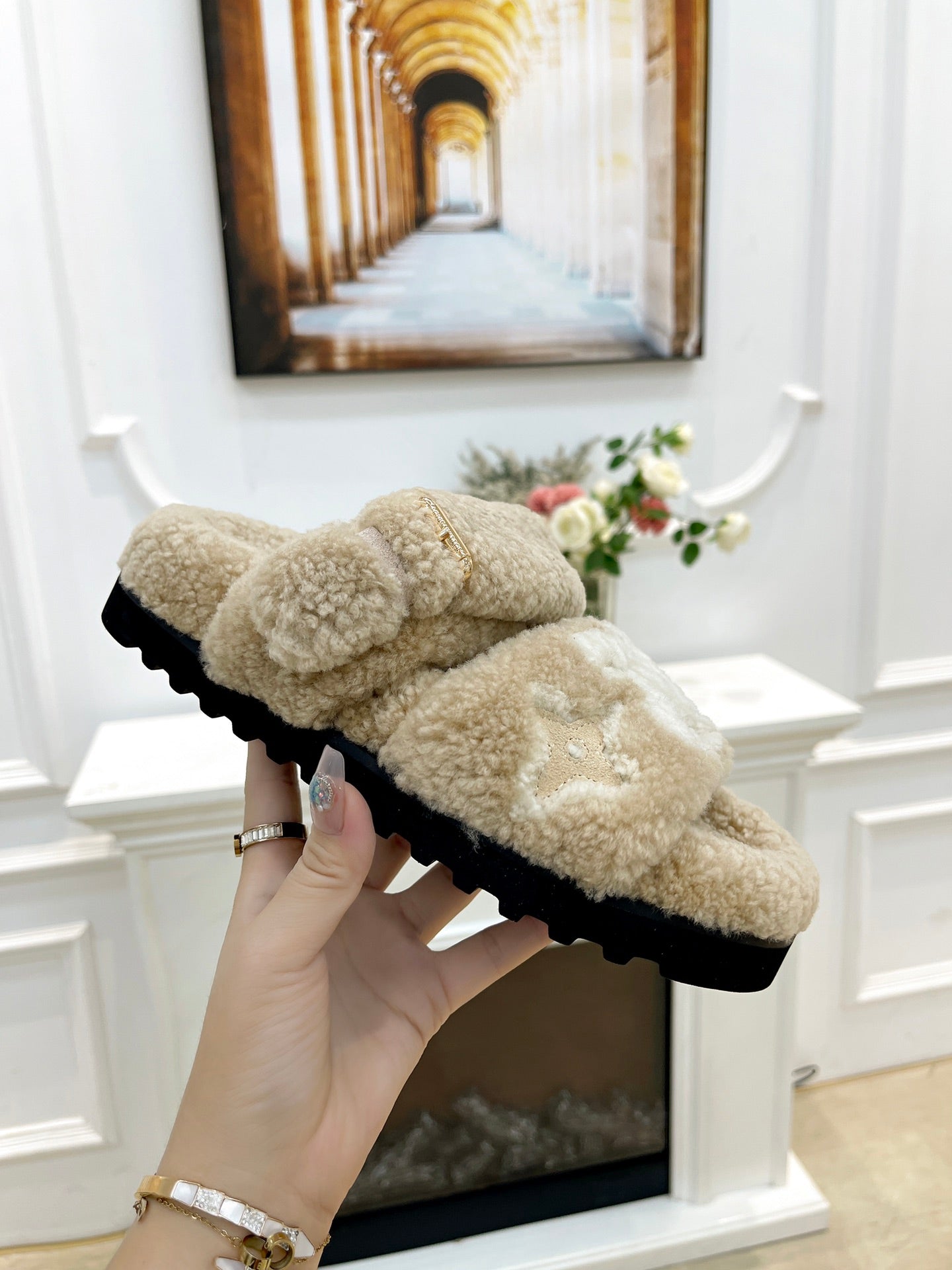 LOUIS VUITTON DAD SANDAL MULE IN WHEAT TAN MIX WHITE FLEECE