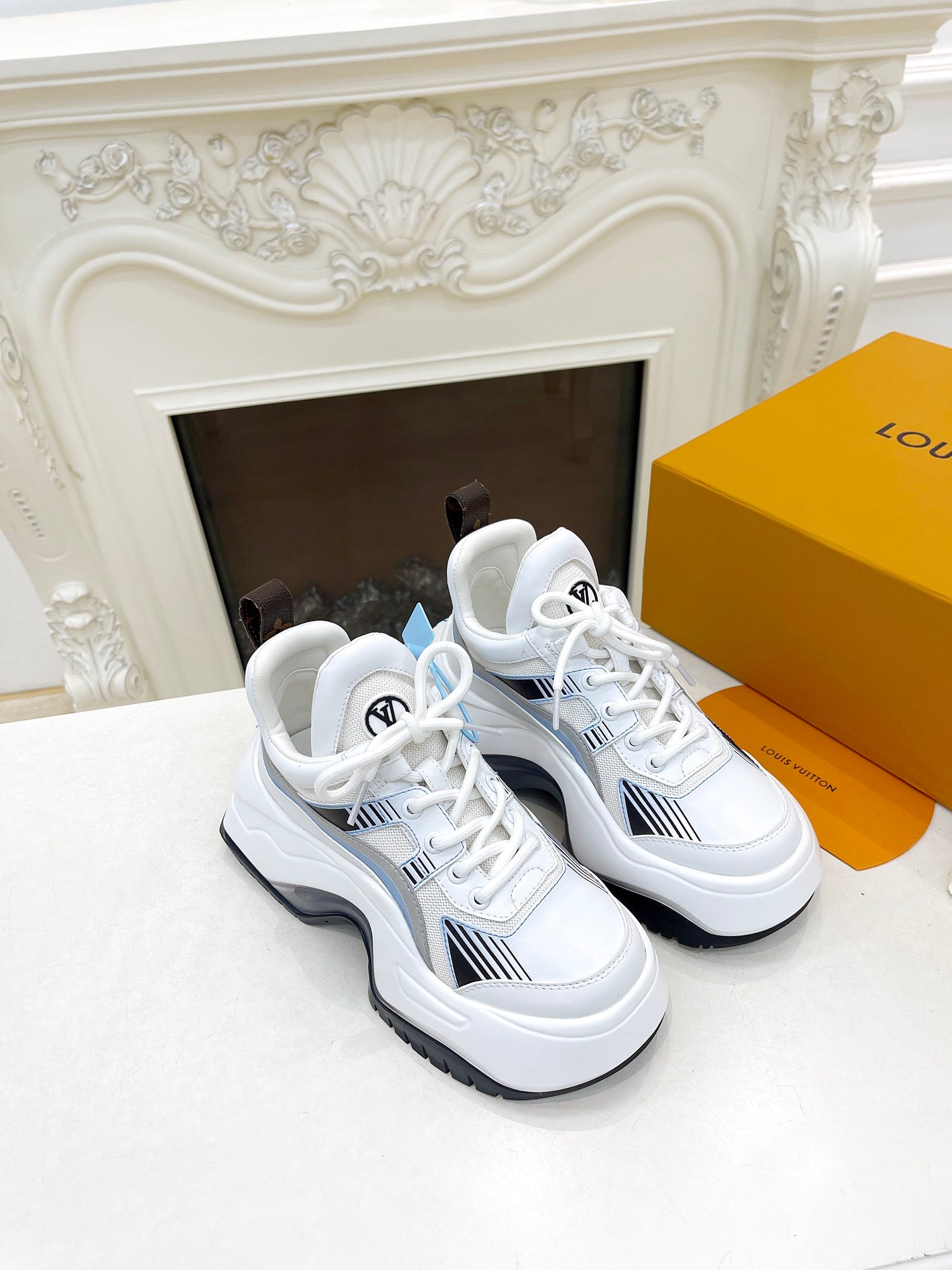 LOUIS VUITTON LV ARCHLIGHT 2.0 PLATFORM SNEAKER IN COLORFUL MIX OF MATERIALS 991810