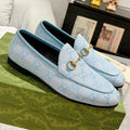 GUCCI MEN'S LOAFER WITH HORSEBIT IN LIGHT BLUE MONOGRAM JACQUARD FABRIC