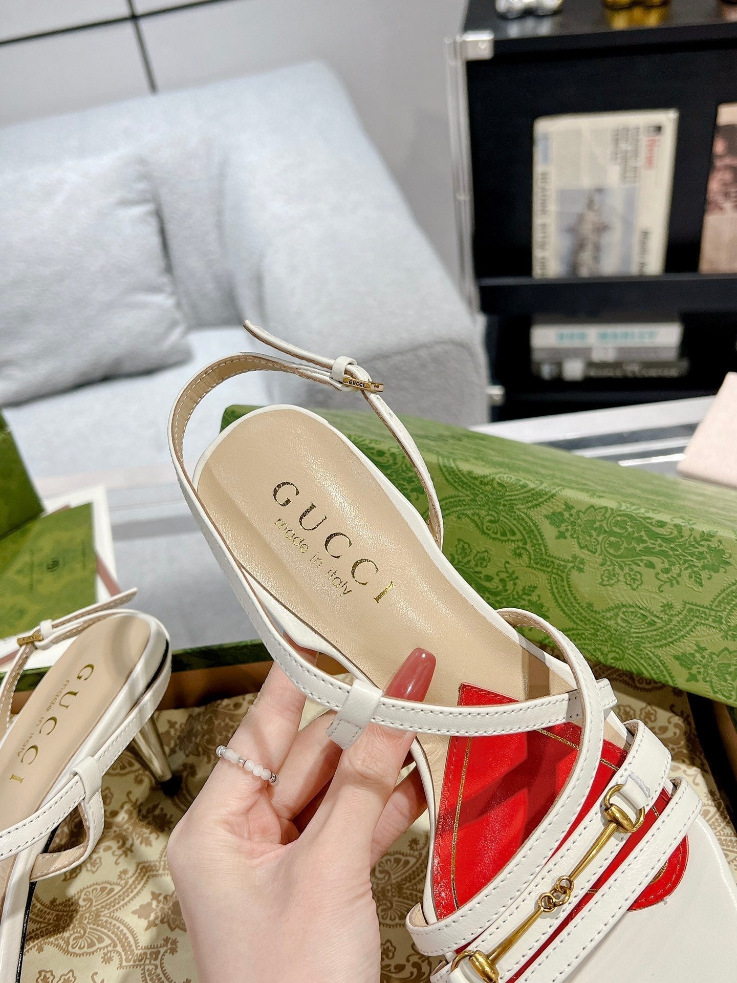 GUCCI HIGH HEEL 65MM IN WHITE CALFSKIN WITH RED HEART