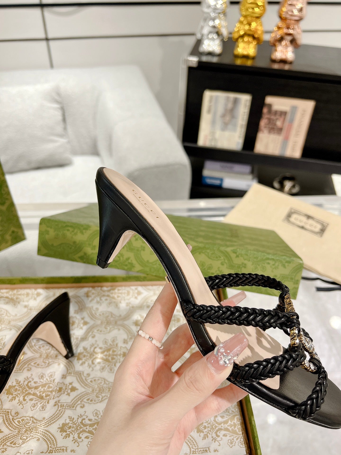 GUCCI CRYSTAL MID - HEEL BLACK CALFSKIN