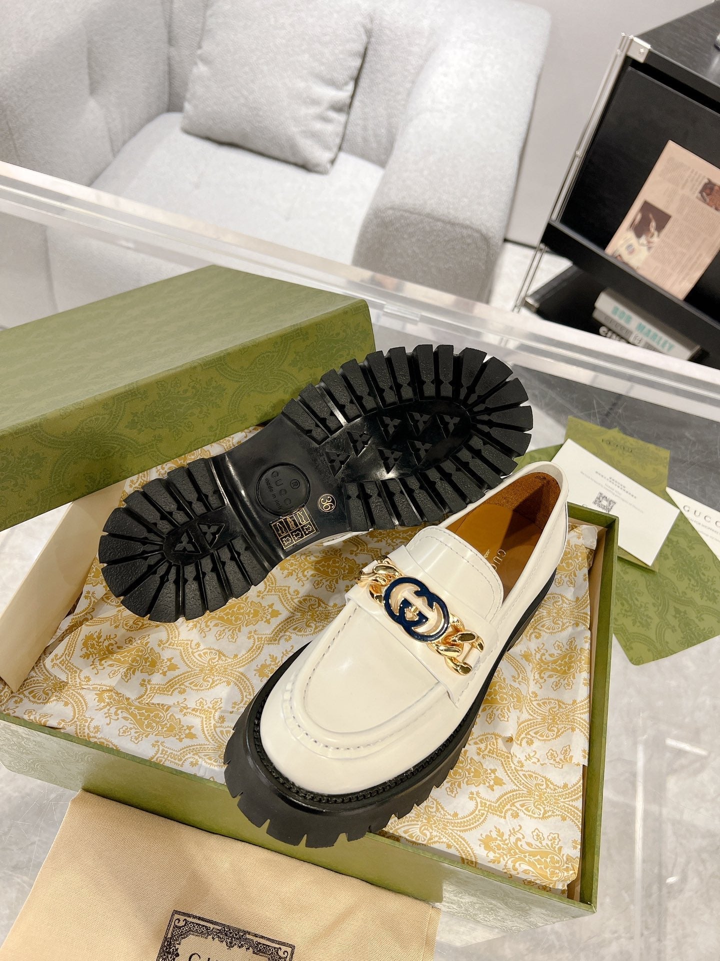 GUCCI LOAFER WITH CHAINS WHITE CALFSKIN