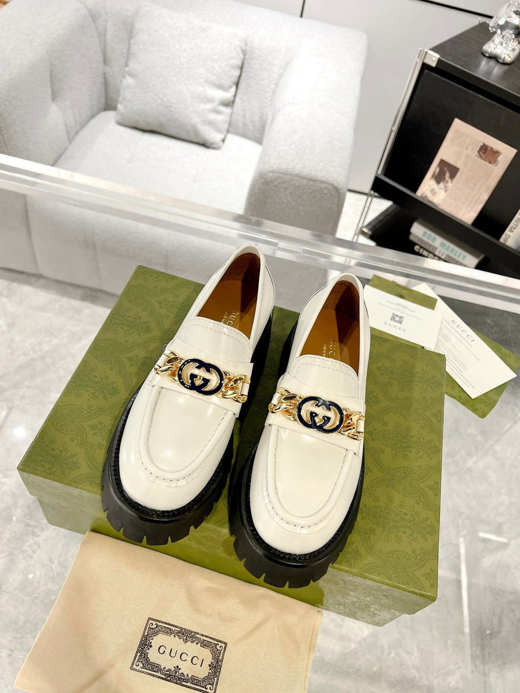 GUCCI LOAFER WITH CHAINS WHITE CALFSKIN