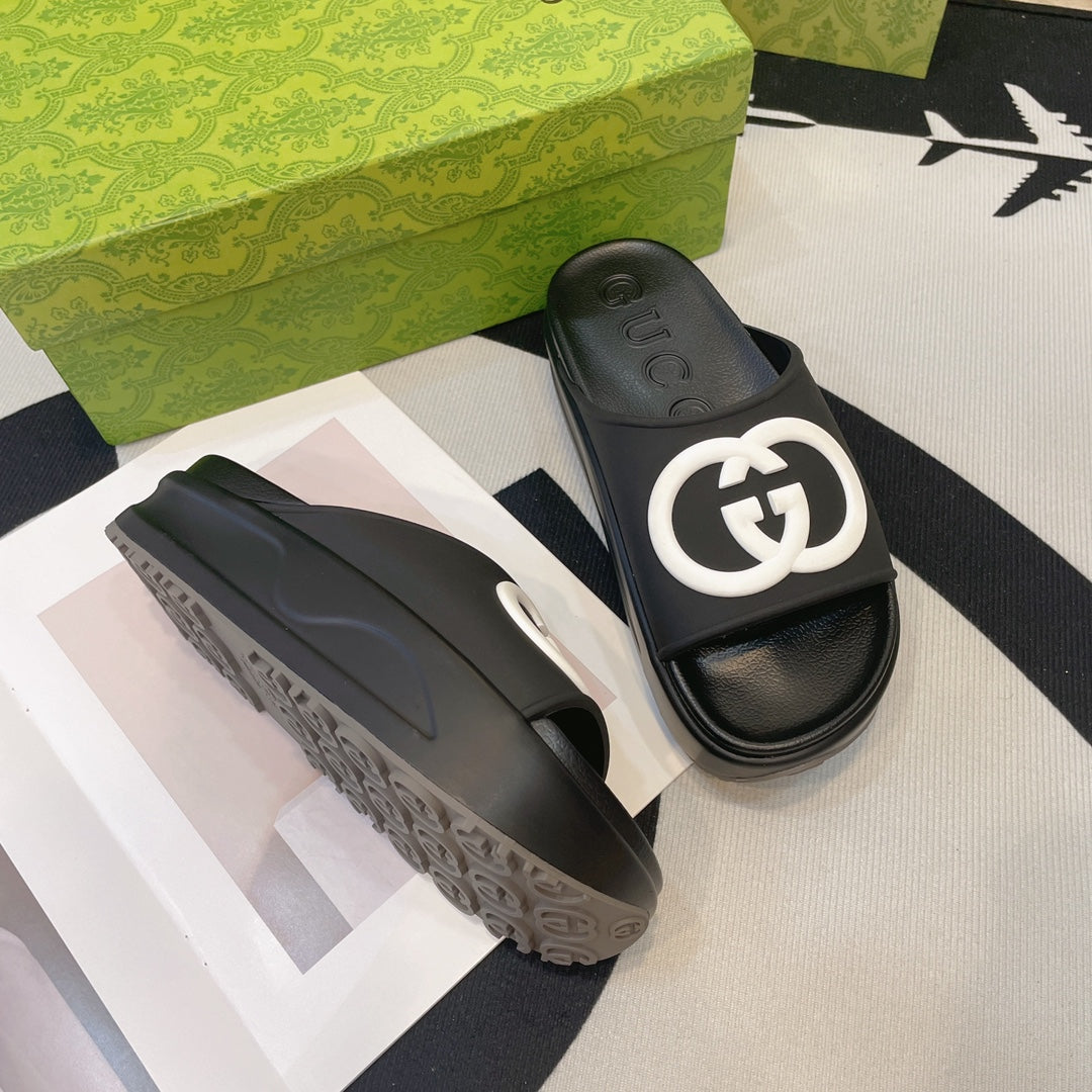 GUCCI INTERLOCKING G SLIDE SANDAL IN BLACK IMPORTED TPU