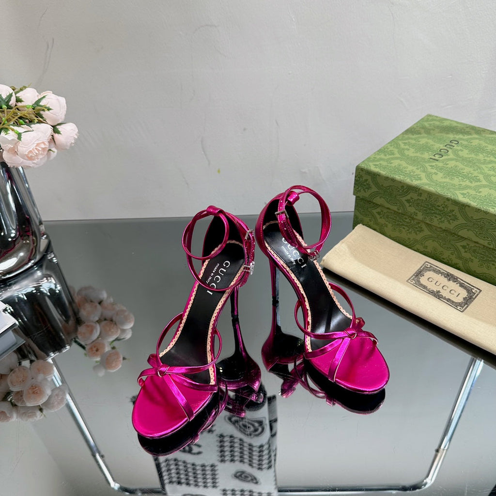 GUCCI 105 STRAPPY SANDAL METALLIC PURPLE LAMBSKIN