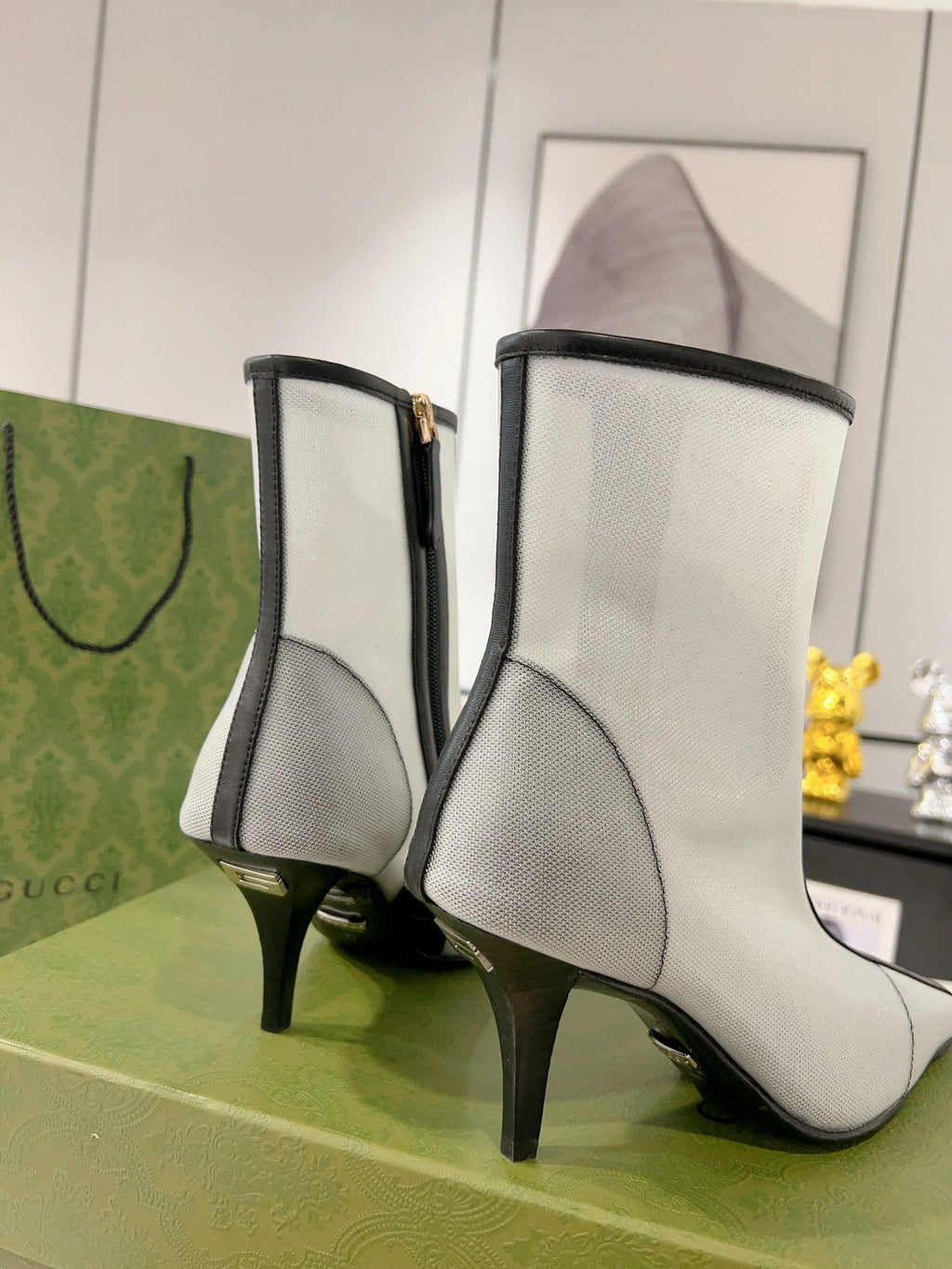 GUCCI ANKLE BOOTS IN WHITE MIX BLACK MESH AND SHEEPSKIN