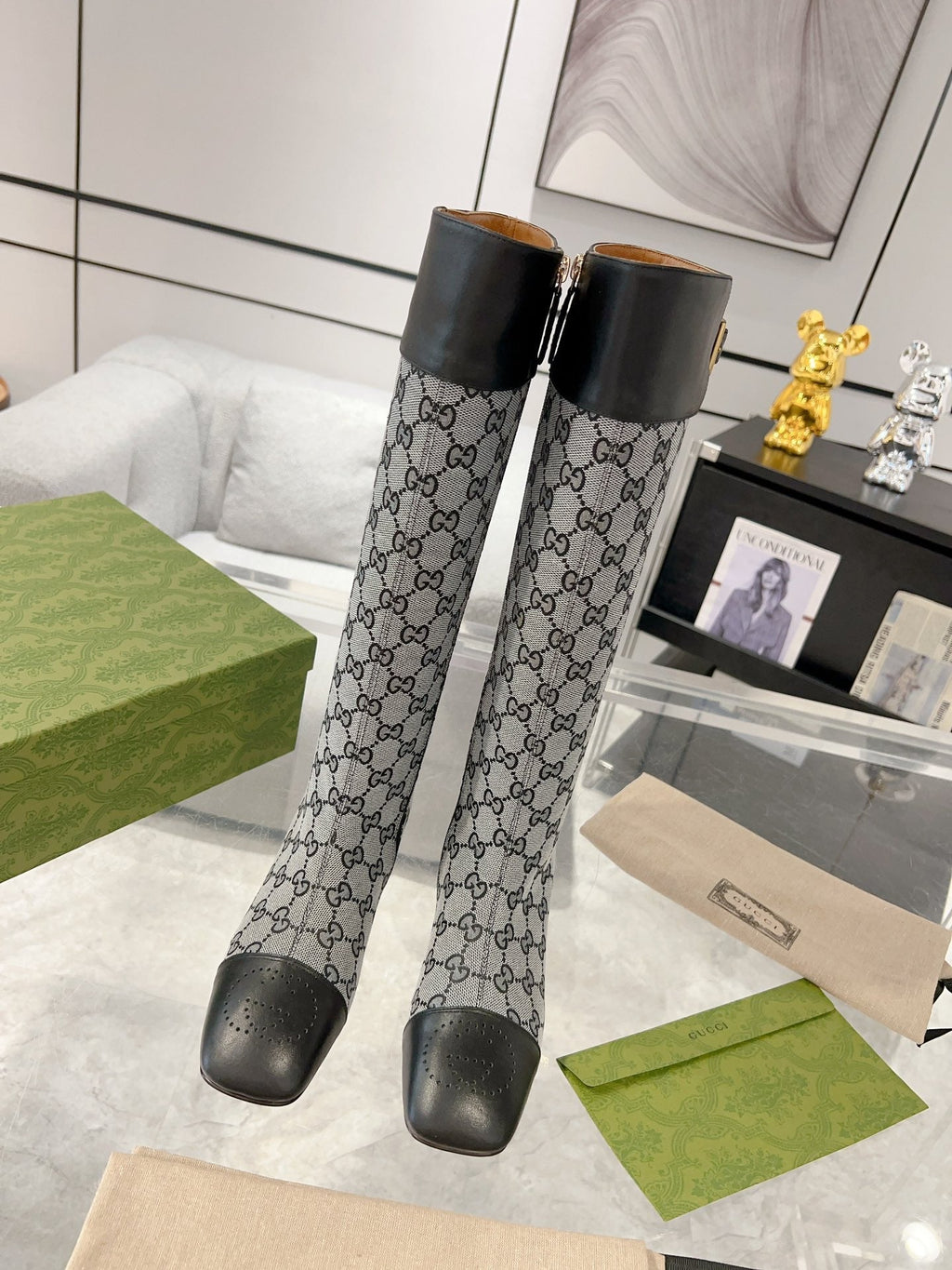 GUCCI KNEE BOOTS IN LIGHT GRAY MONOGRAM CANVAS AND BLACK GLOSSY SHEEPSKIN