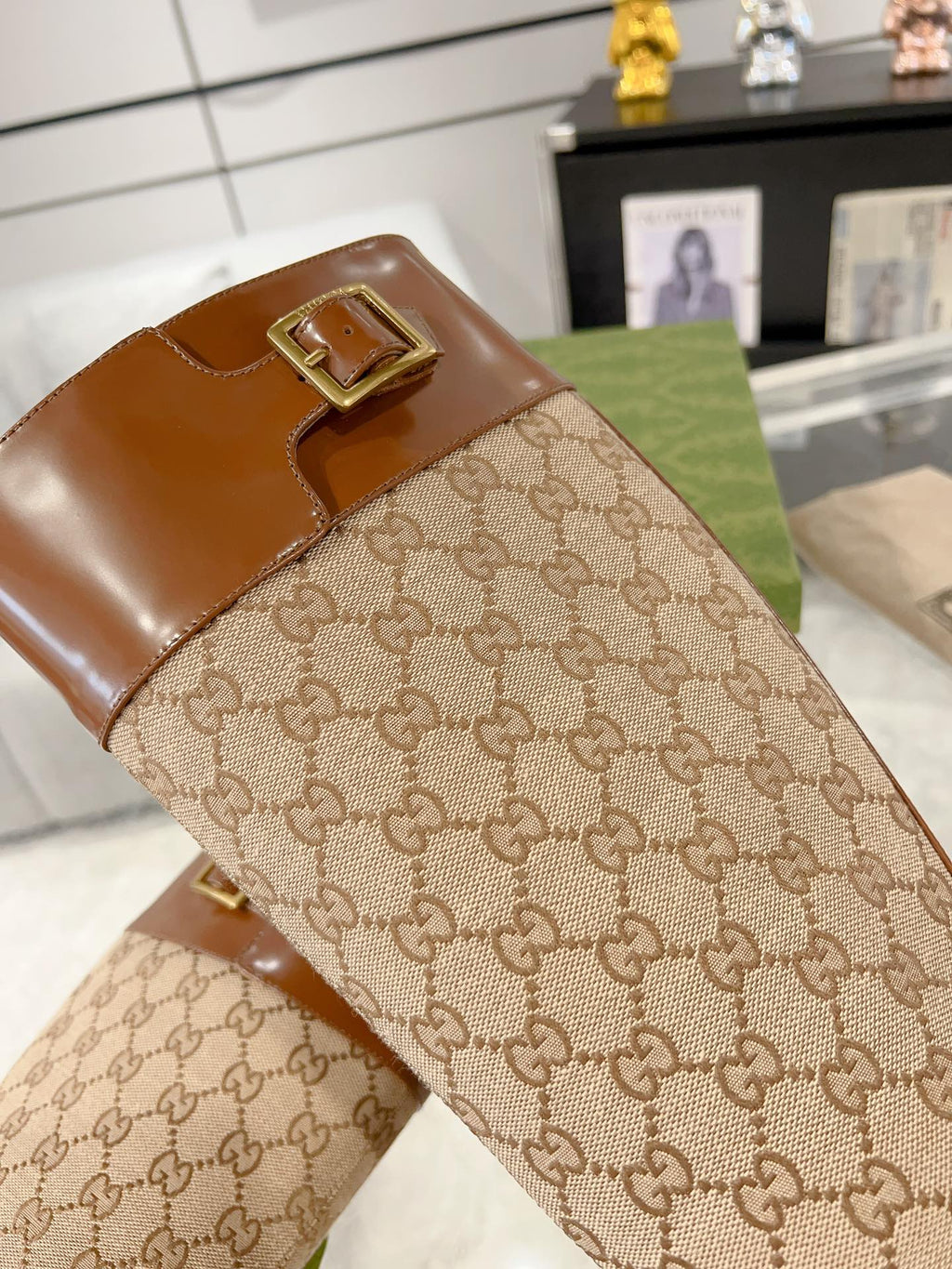 GUCCI KNEE BOOTS IN BRONZE BROWN MONOGRAM CANVAS AND GLOSSY SHEEPSKIN