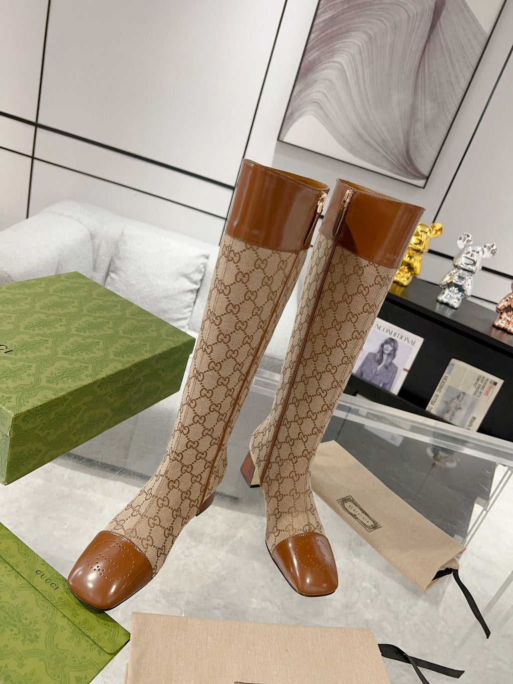 GUCCI KNEE BOOTS IN BRONZE BROWN MONOGRAM CANVAS AND GLOSSY SHEEPSKIN