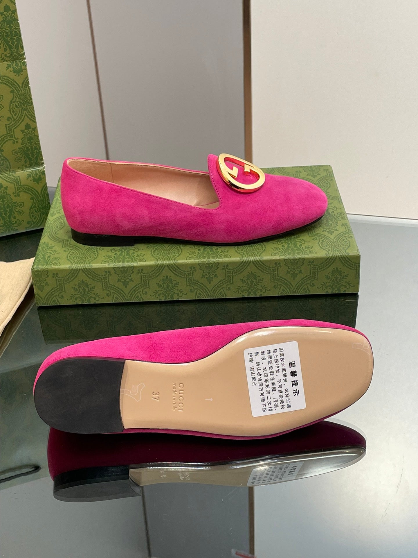 GUCCI BLONDIE LOGO-PLAQUE LOAFERS IN FUSCIA PINK SUEDE WITH GOLD HARDWARE