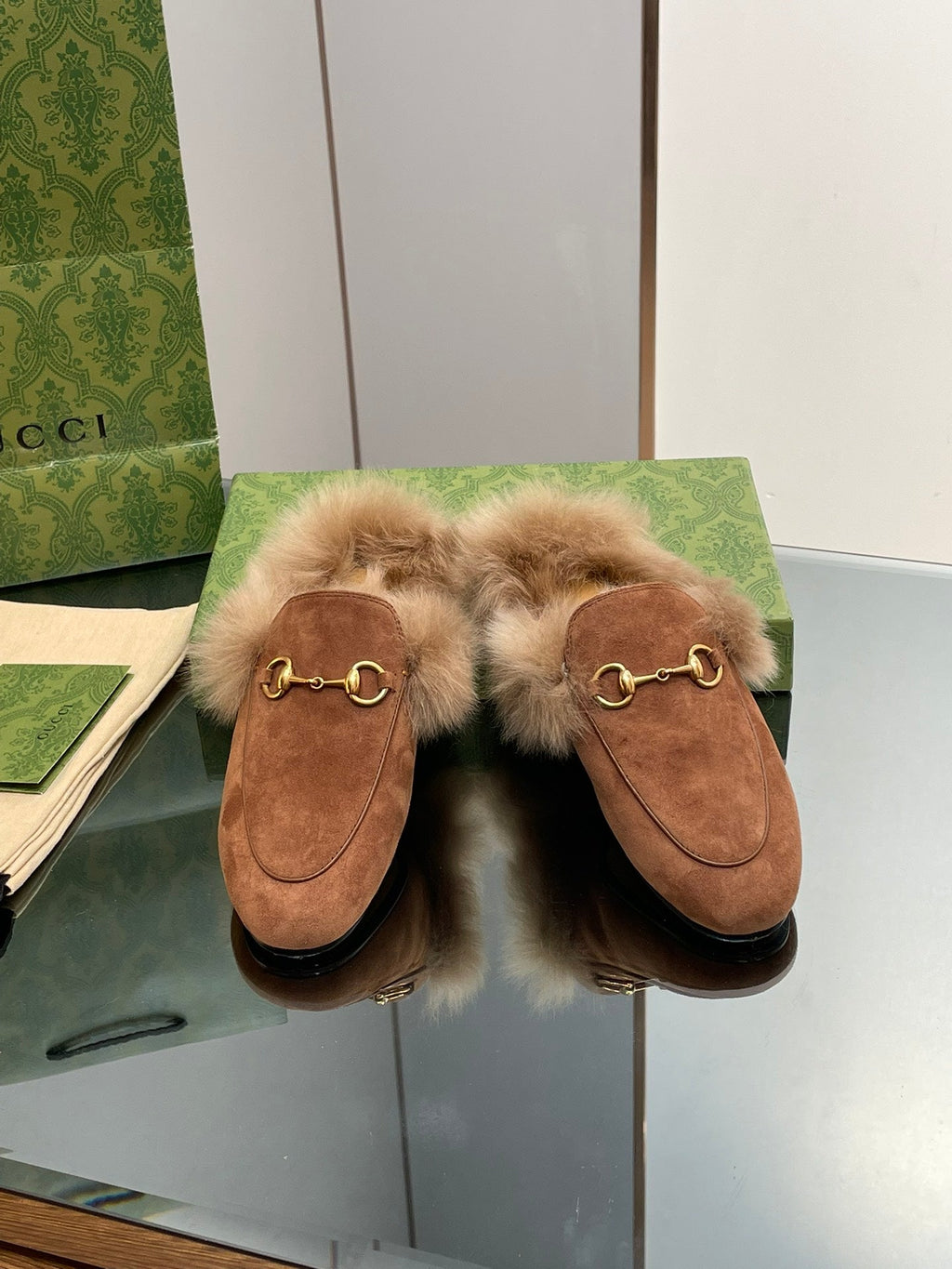 GUCCI HORSEBIT MULE IN BRONZE BROWN SUEDE AND LAMB WOOL LINING