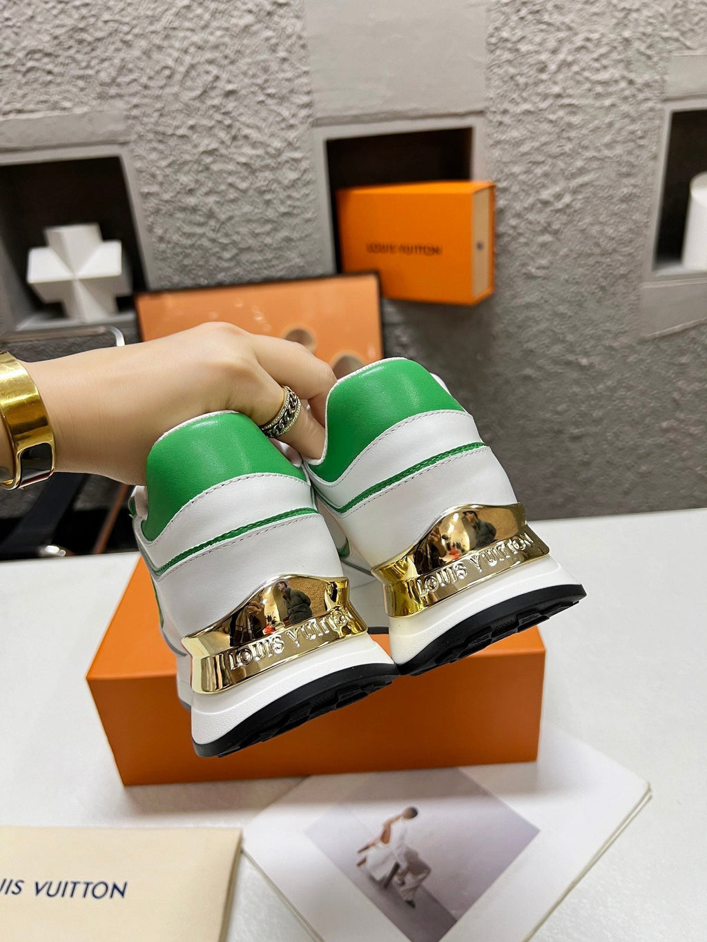 LOUIS VUITTON LV WOMEN SNEAKER IN WHITE MIX GREEN CALFSKIN