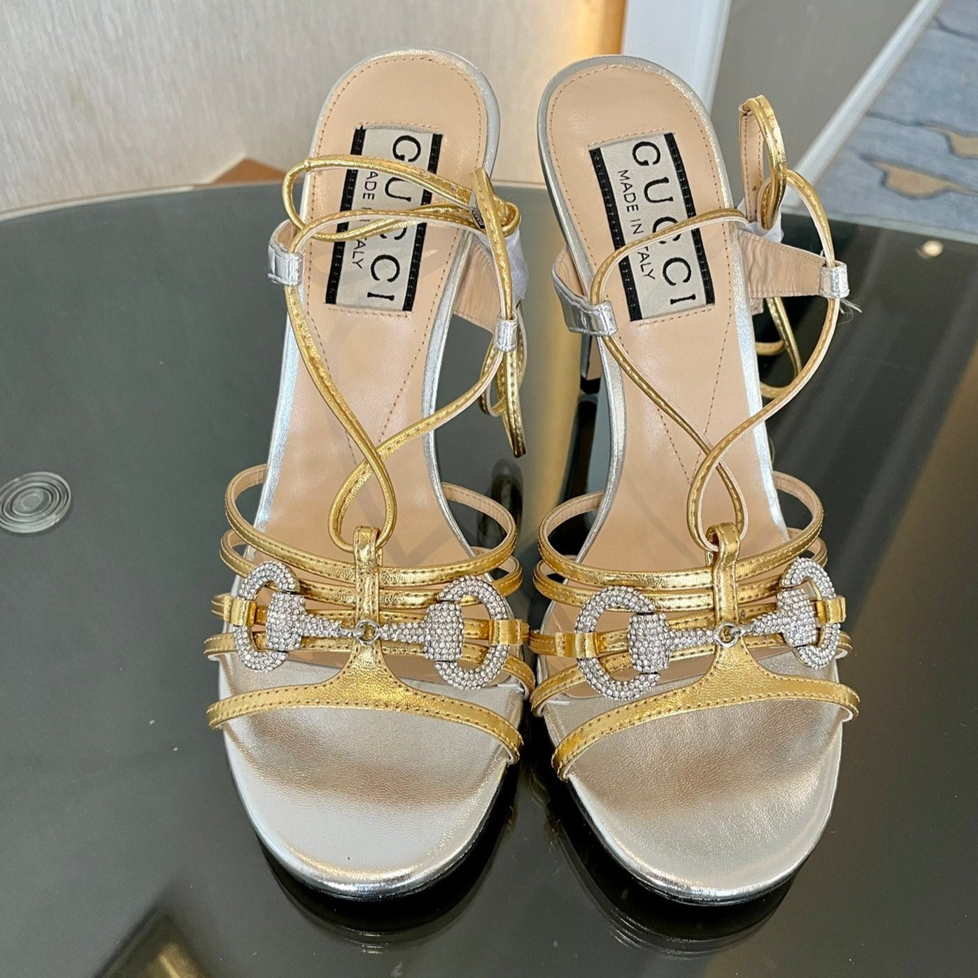 GUCCI CRYSTAL HORSEBIT SANDAL SIVER LAMBSKIN