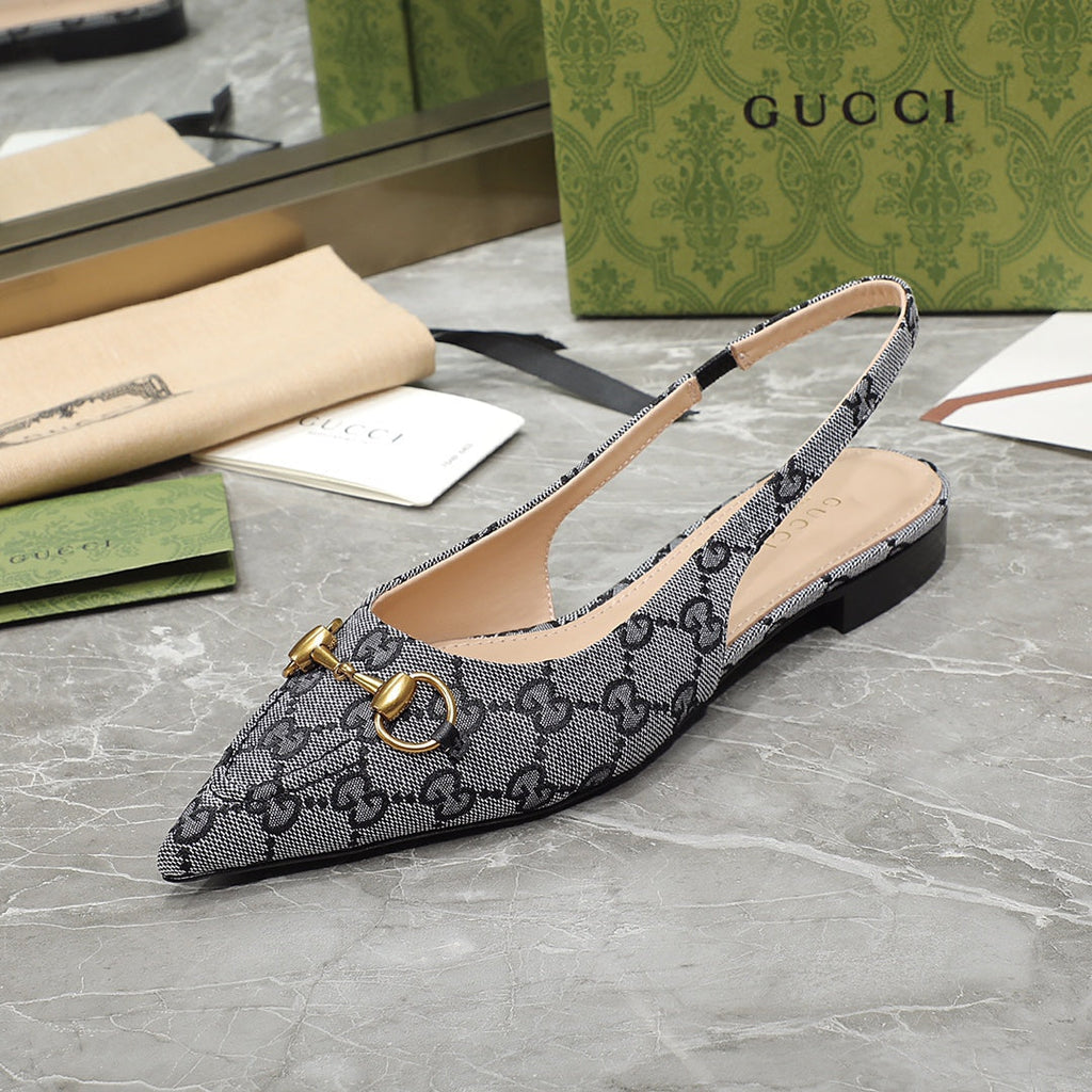 GUCCI Flat Sandals Grey caro
