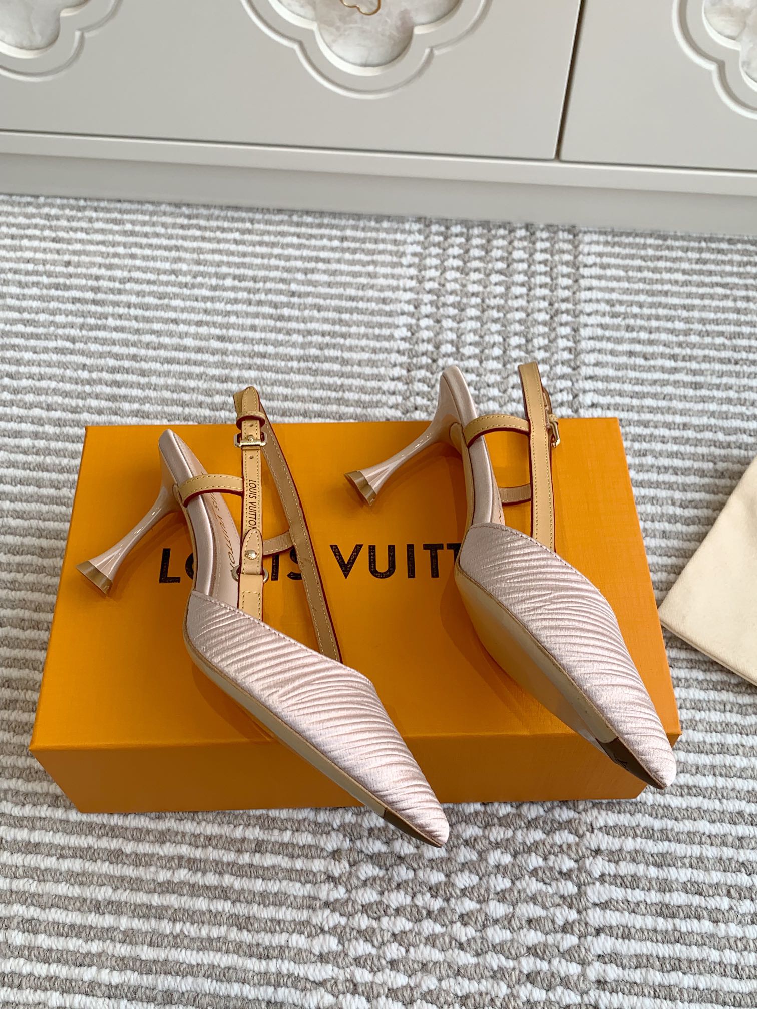 LOUIS VUITTON BLOSSOM SLINGBACKS 75 MM IN LIGHT PINK IMPORTED STRIPED SILK SATIN