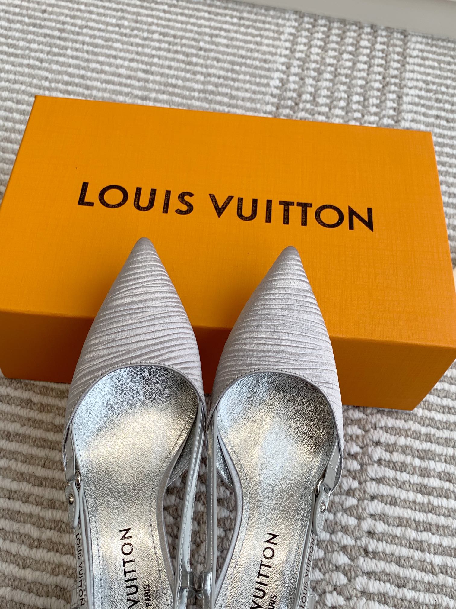 LOUIS VUITTON BLOSSOM SLINGBACKS 55 MM IN SILVER IMPORTED STRIPED SILK SATIN