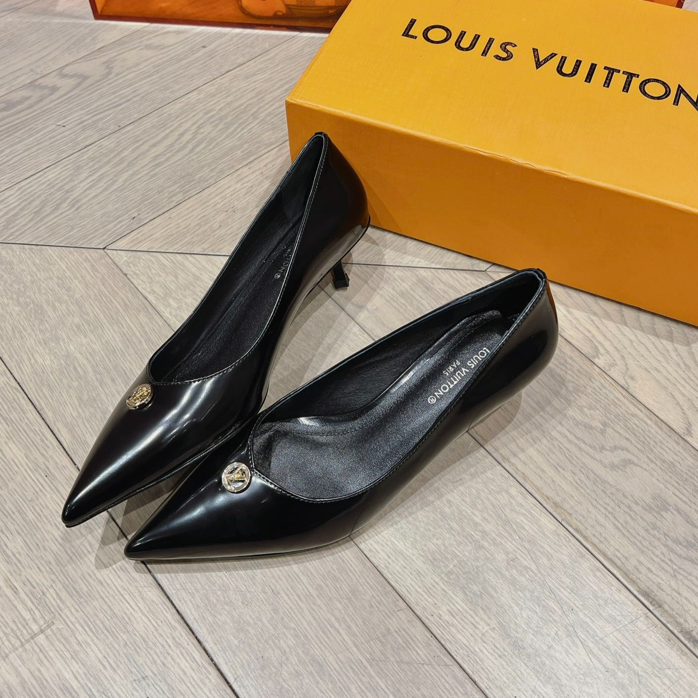 LOUIS VUITTON LV SINGLE LOW HEEL PUMP BLACK