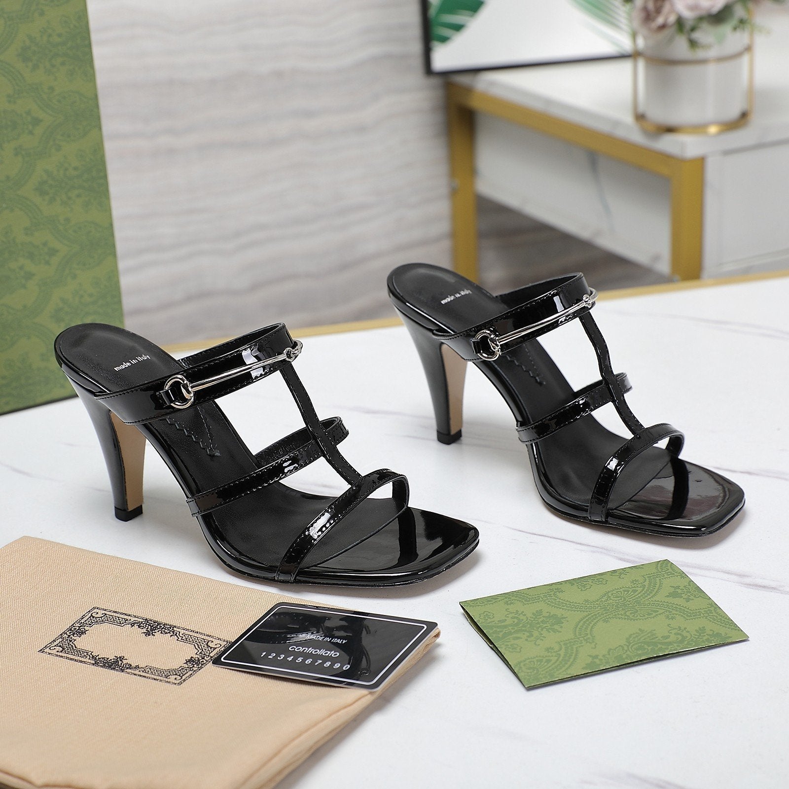 GUCCI SLIM HORSEBIT SLIDE SANDAL BLACK