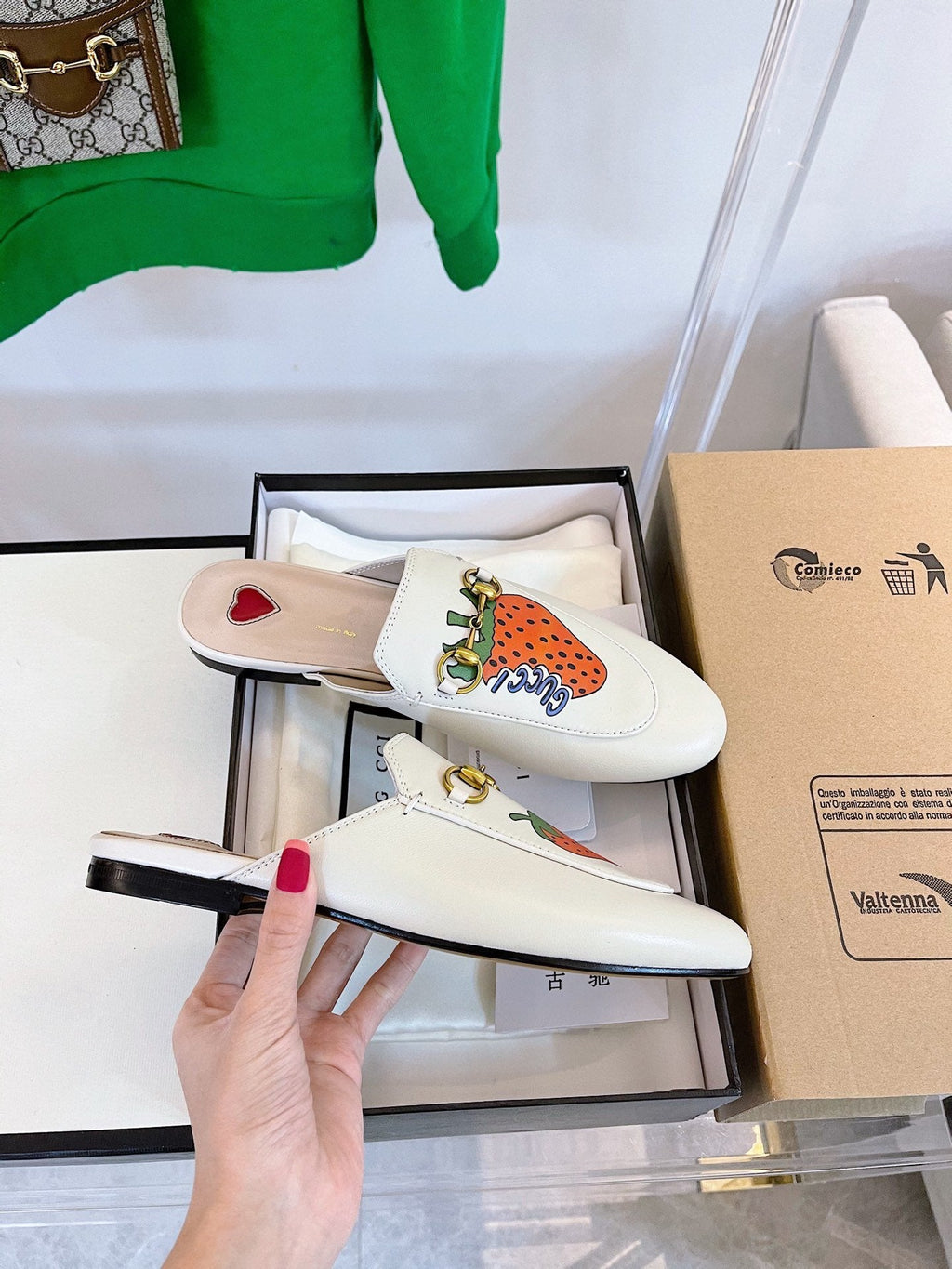 GUCCI SLIPPER PRINCETOWN STRAWBERRY