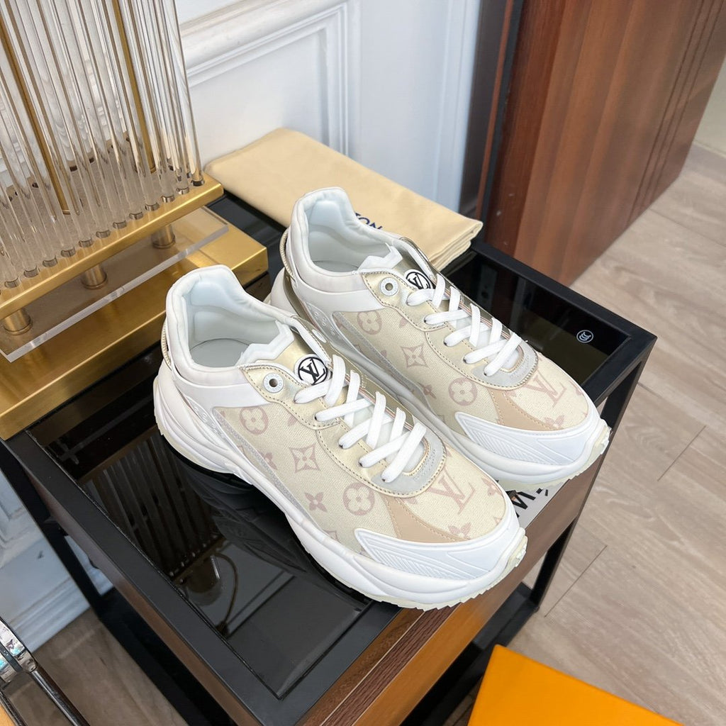 LOUIS VUITTON LV RUN 55 SNEAKER BEIGE