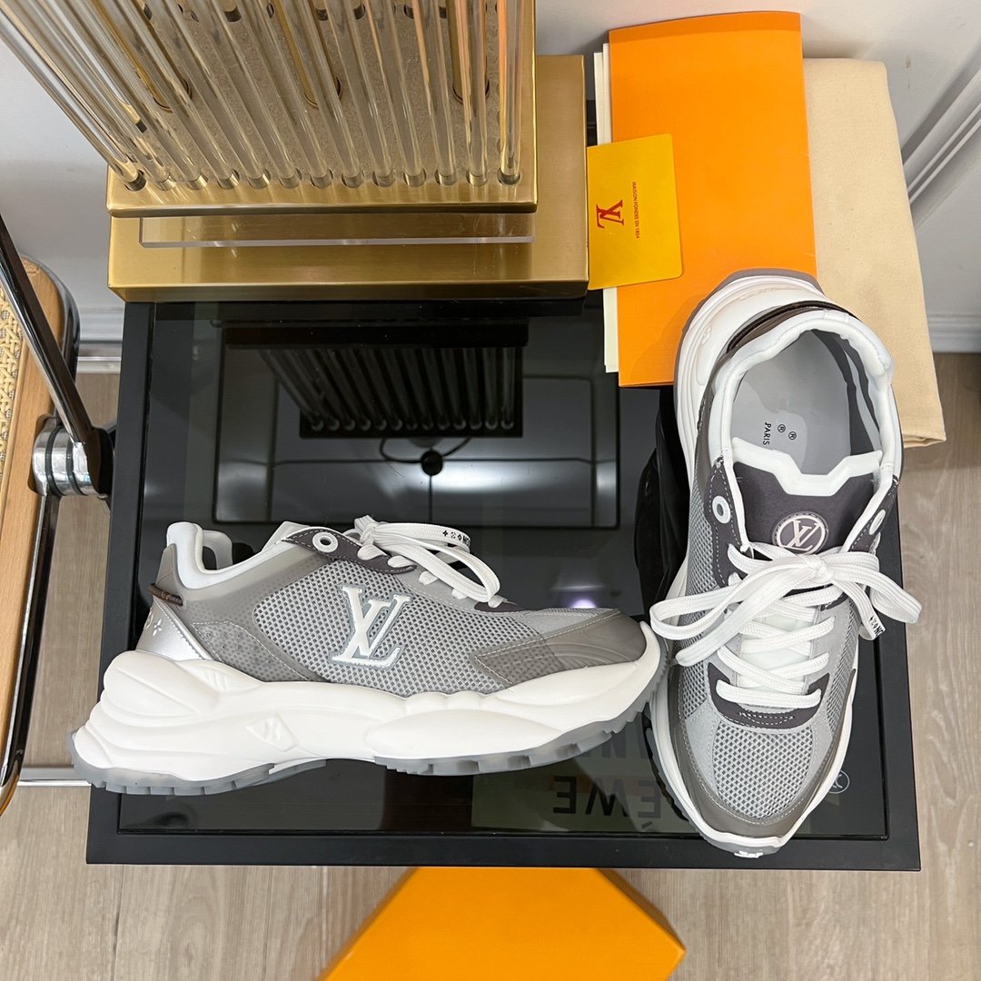 LOUIS VUITTON LV RUN 55 SNEAKER DARK GRAY
