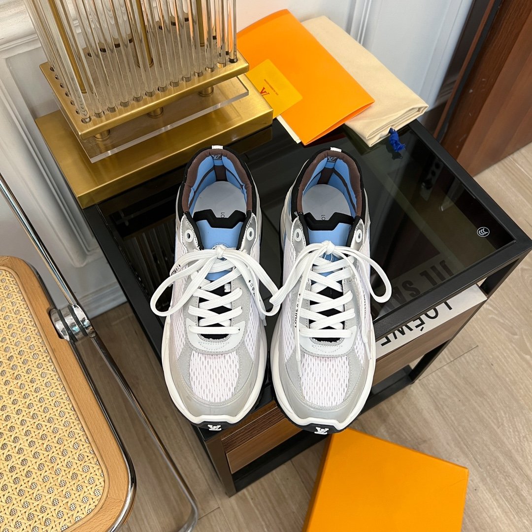 LOUIS VUITTON LV RUN 55 SNEAKER BLUE