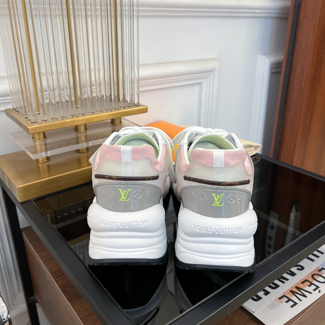 LOUIS VUITTON LV RUN 55 SNEAKER GREEN PLANTAIN