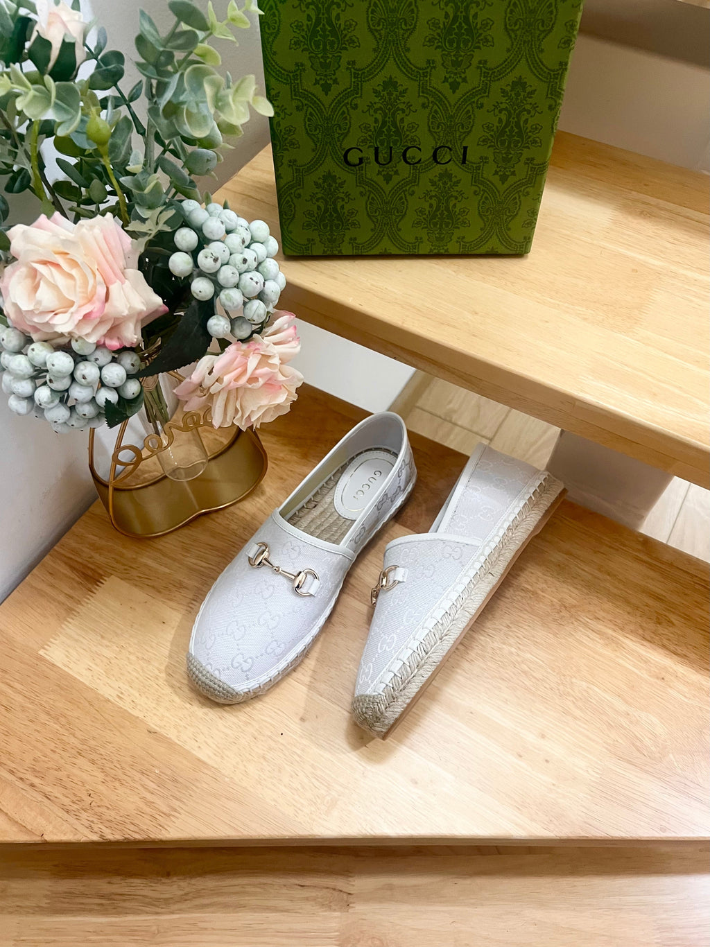 GUCCI WOMEN'S ESPADRILLE WITH HORSEBIT IN WHITE CANVAS