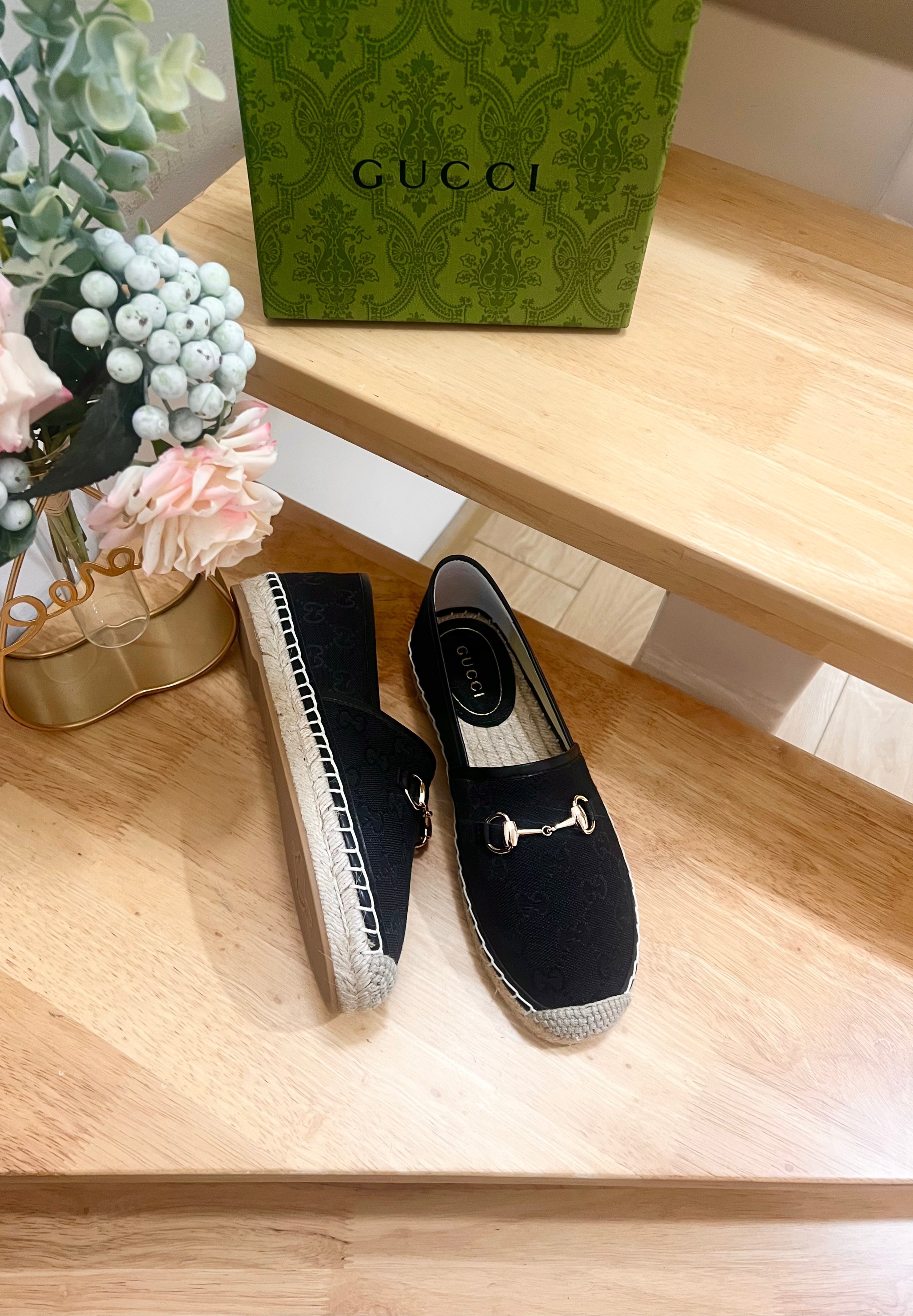 GUCCI WOMEN'S ESPADRILLE WITH HORSEBIT IN BLACK CANVAS