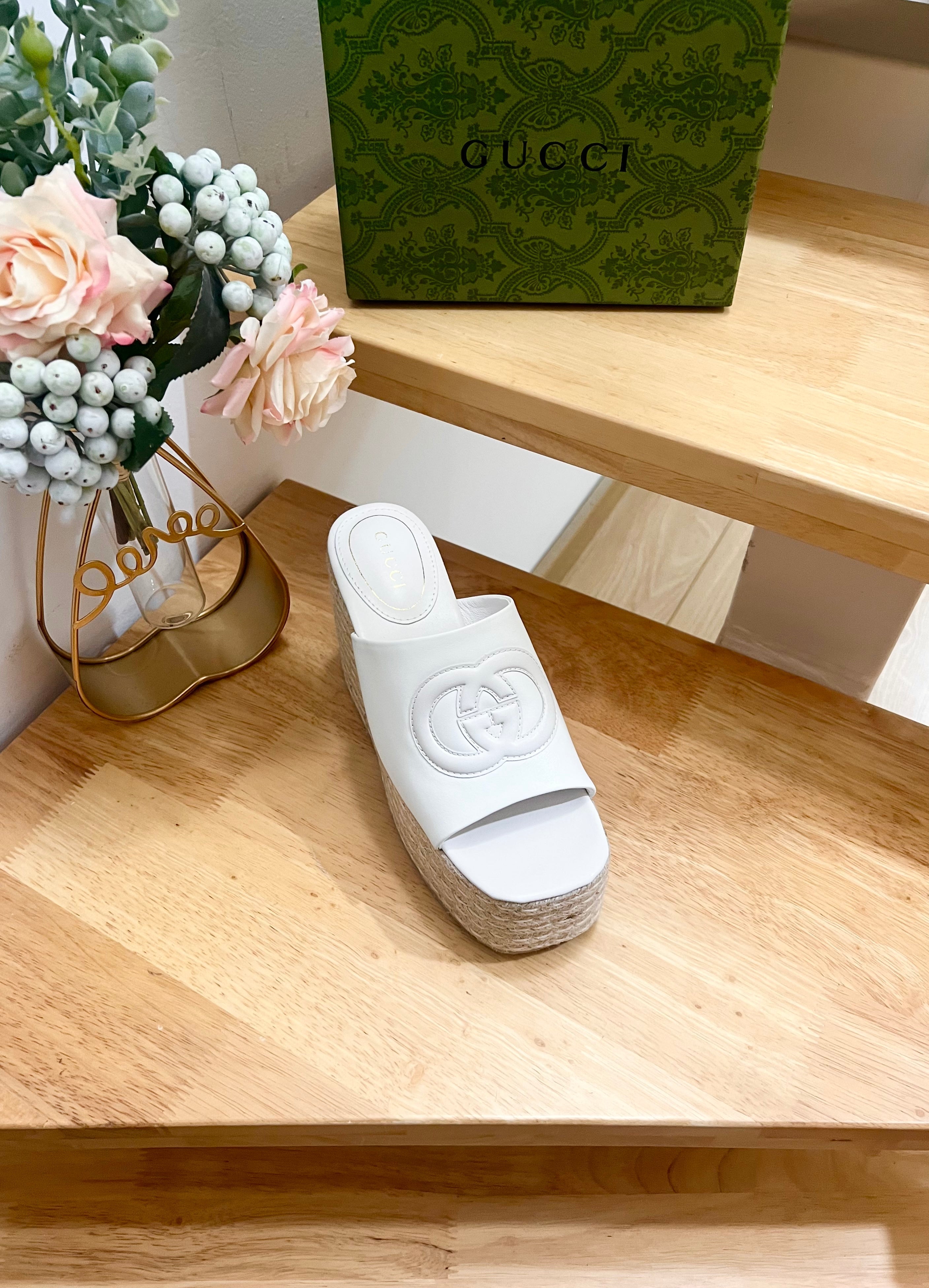 GUCCI HIGH 10CM WEDGE SANDALS IN WHITE SHEEPSKIN