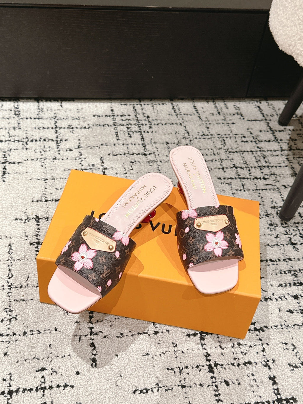 LOUIS VUITTON LV CHERRY HIGH HEELS 25S 55 MM IN DARK BROWN AND LIGHT PINK CALFSKIN STYLE 2
