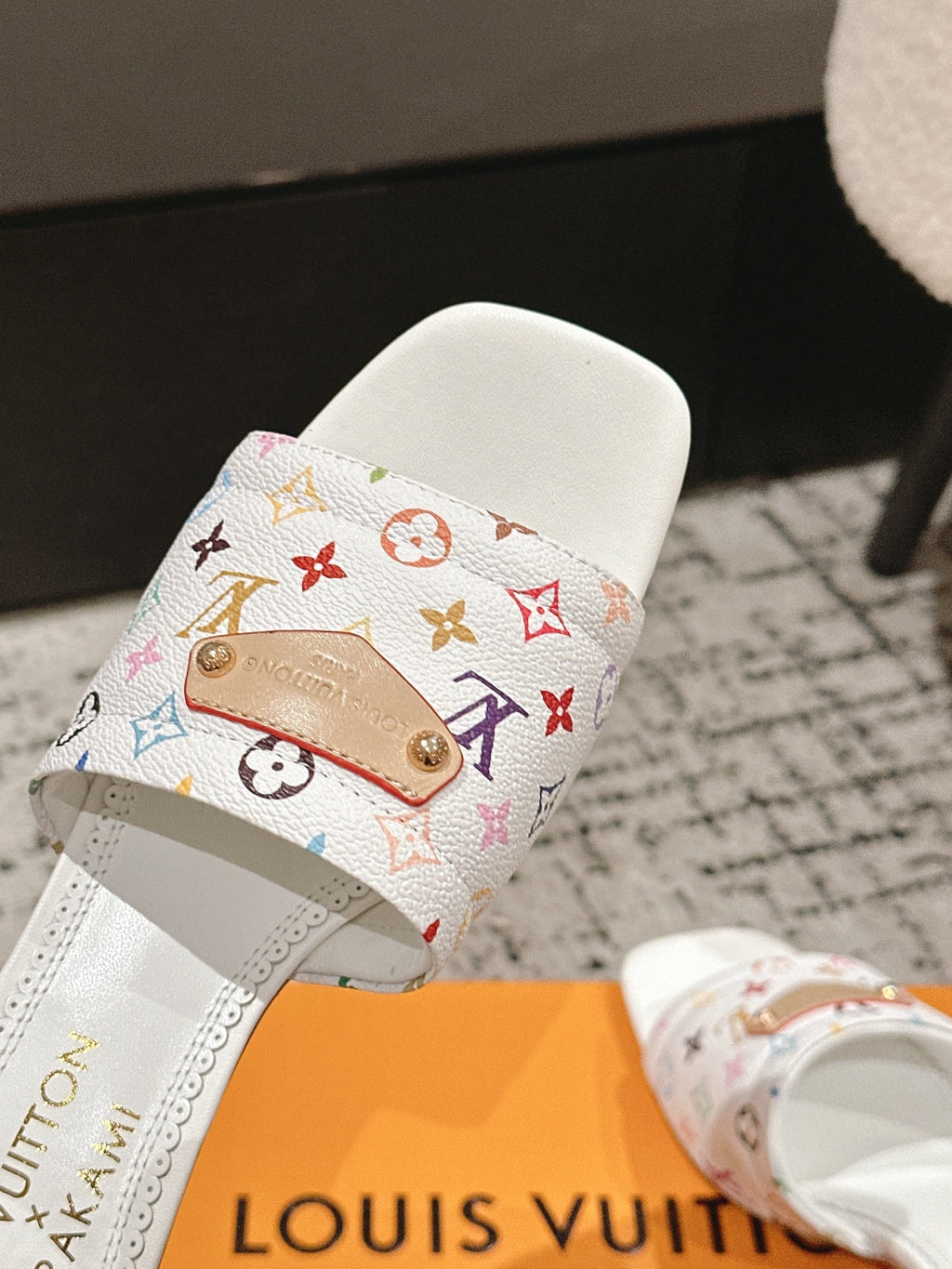 LOUIS VUITTON LV CHERRY HIGH HEELS 25S 55 MM IN WHITE CALFSKIN STYLE 13