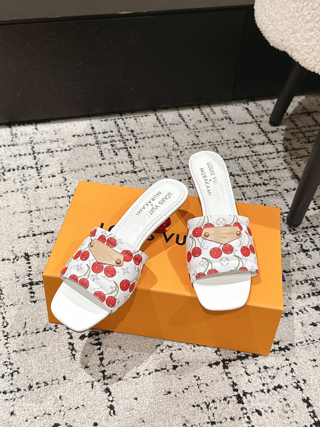 LOUIS VUITTON LV CHERRY HIGH HEELS 25S 55 MM IN WHITE CALFSKIN STYLE 11