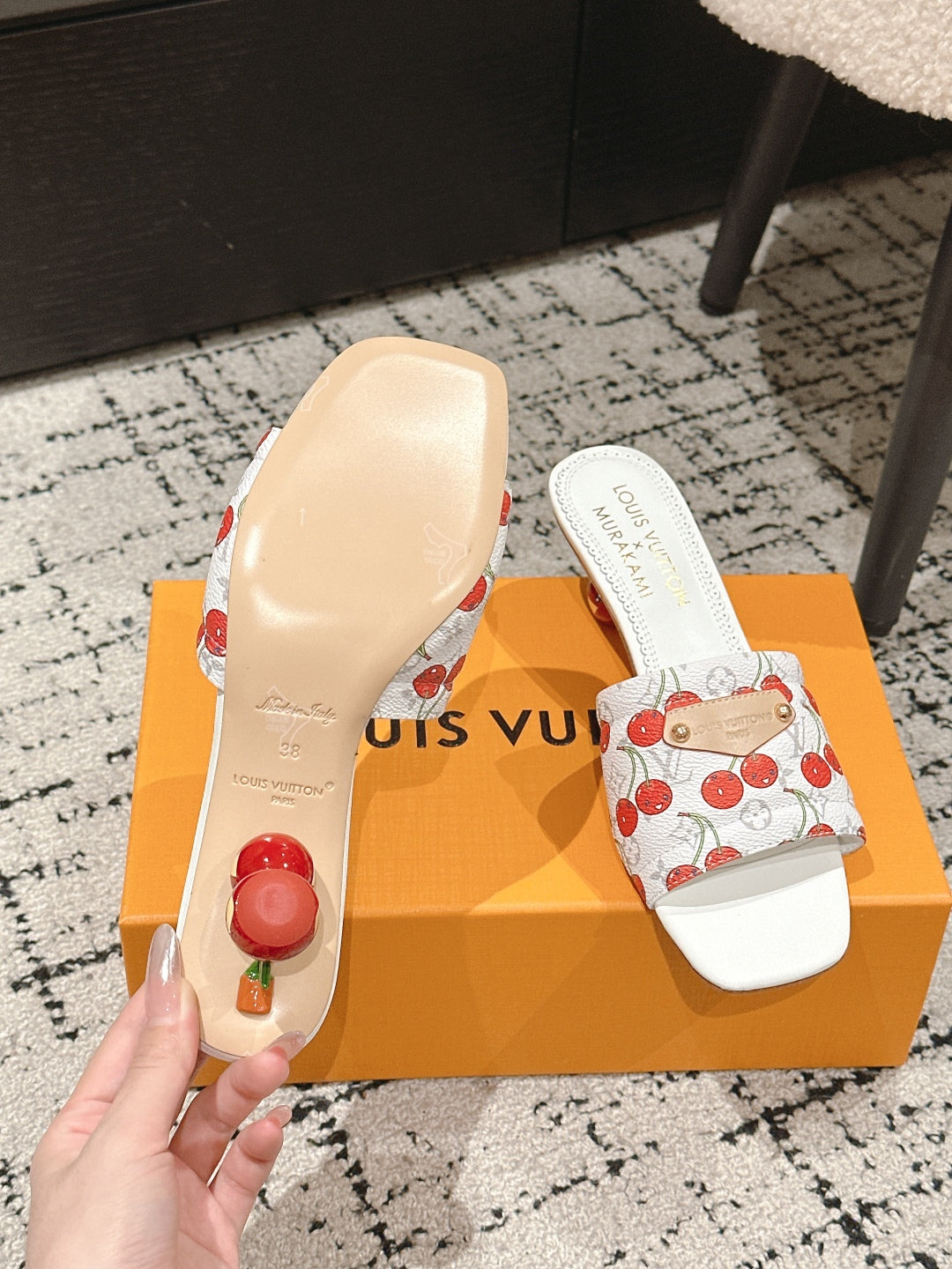 LOUIS VUITTON LV CHERRY HIGH HEELS 25S 55 MM IN WHITE CALFSKIN STYLE 11