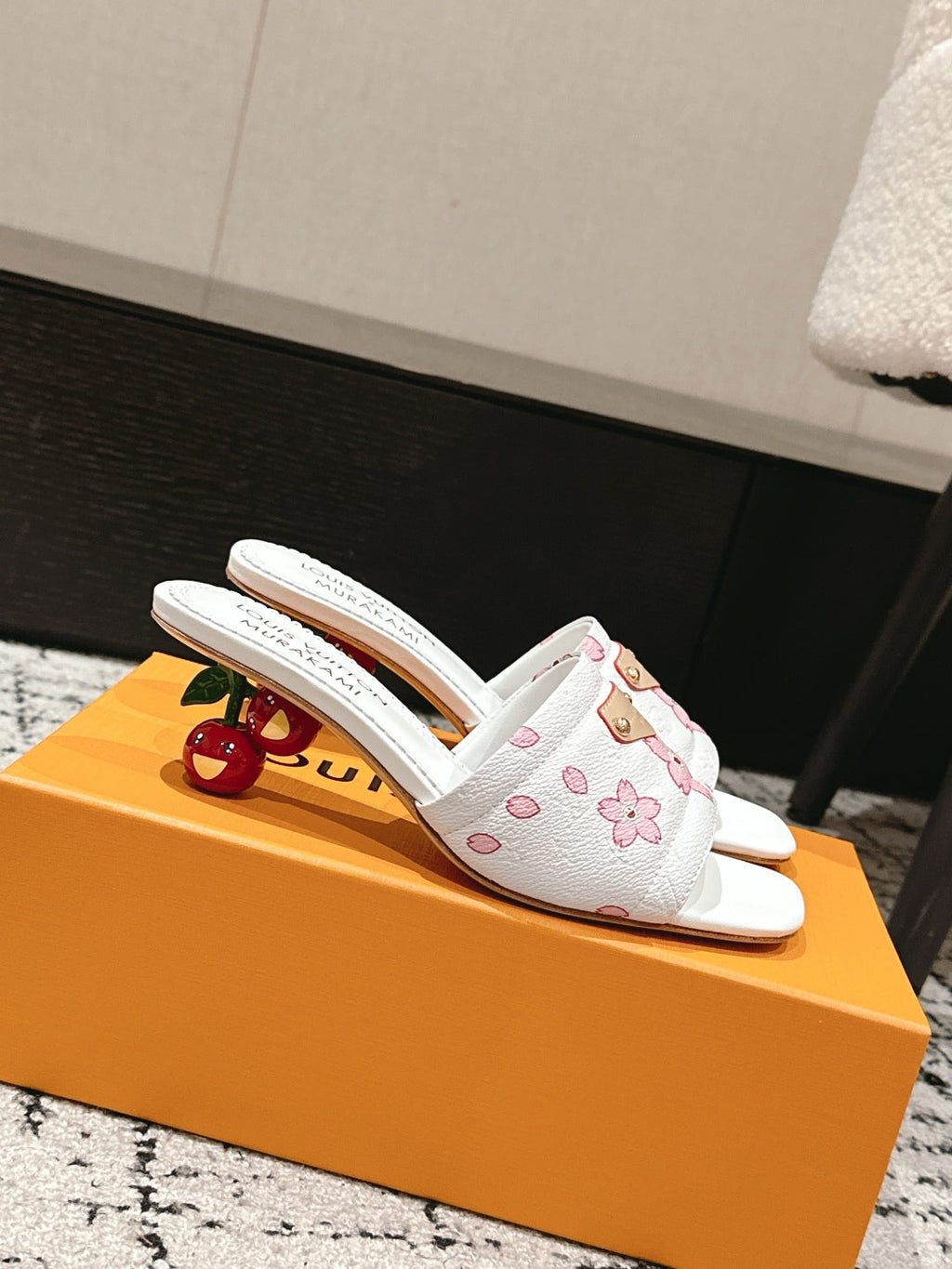 LOUIS VUITTON LV CHERRY HIGH HEELS 25S 55 MM IN WHITE CALFSKIN STYLE 3