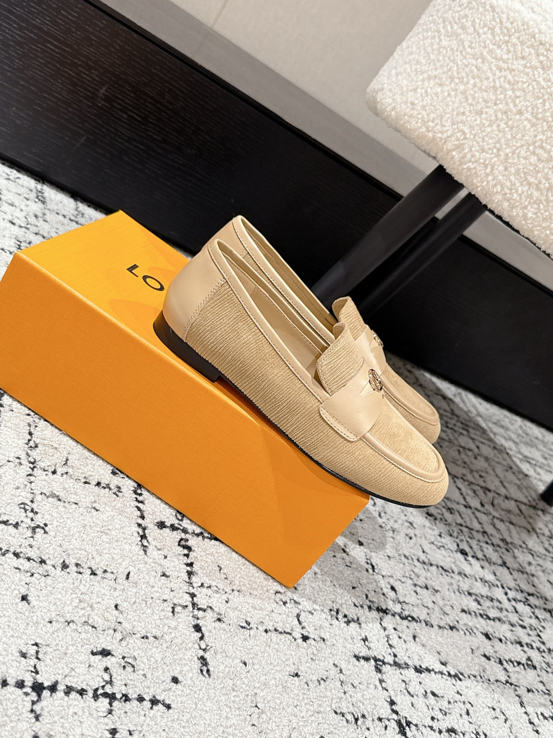 LOUIS VUITTON LV LOAFER 25S IN BEIGE SUEDE AND CALFSKIN