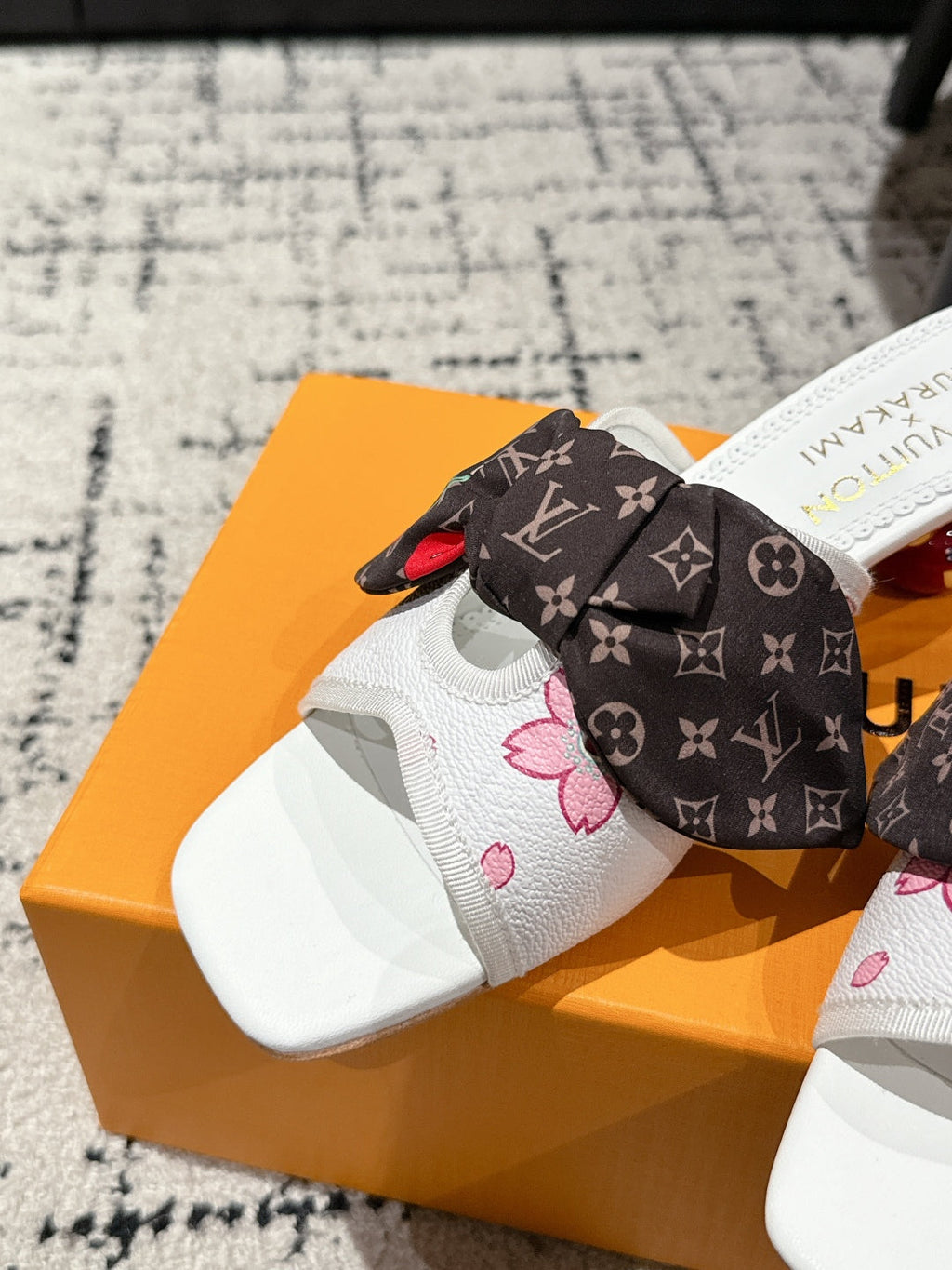 LOUIS VUITTON LV CHERRY HIGH HEELS 25S IN WHITE CALFSKIN WITH BOW STYLE 15