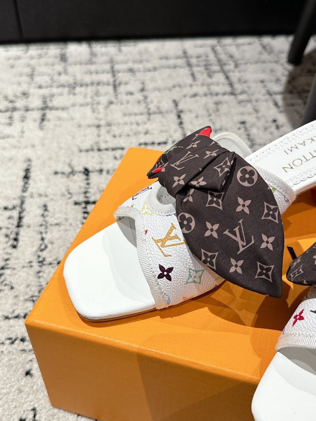 LOUIS VUITTON LV CHERRY HIGH HEELS 25S IN WHITE CALFSKIN WITH BOW STYLE 11