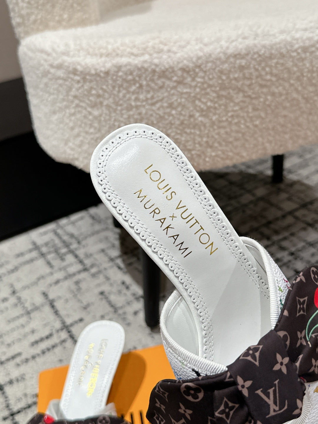 LOUIS VUITTON LV CHERRY HIGH HEELS 25S IN WHITE CALFSKIN WITH BOW STYLE 11