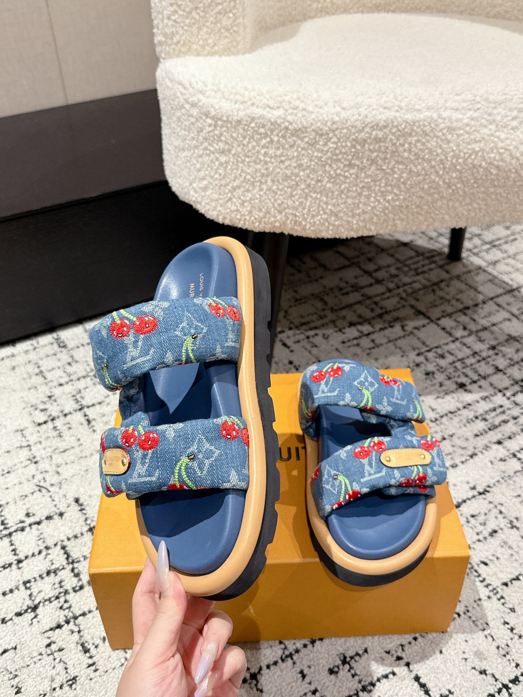 LOUIS VUITTON LV MIAMI DOUBLE-STRAP SANDALS 25S IN BLUE DENIM AND CALFSKIN