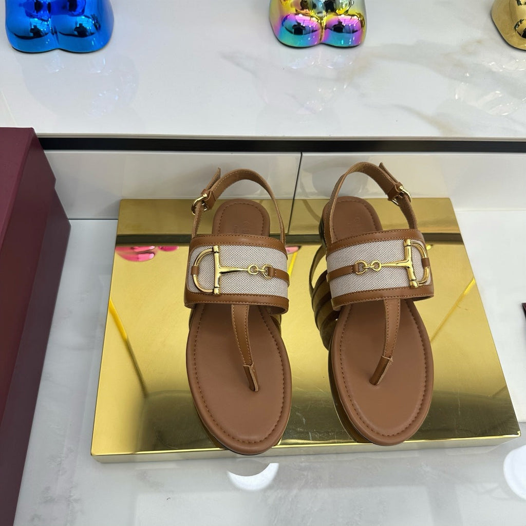 GUCCI FLAT THONG SANDALS WITH ANKLE STRAP IN BROWN LAMBSKIN AND WHITE FABRIC